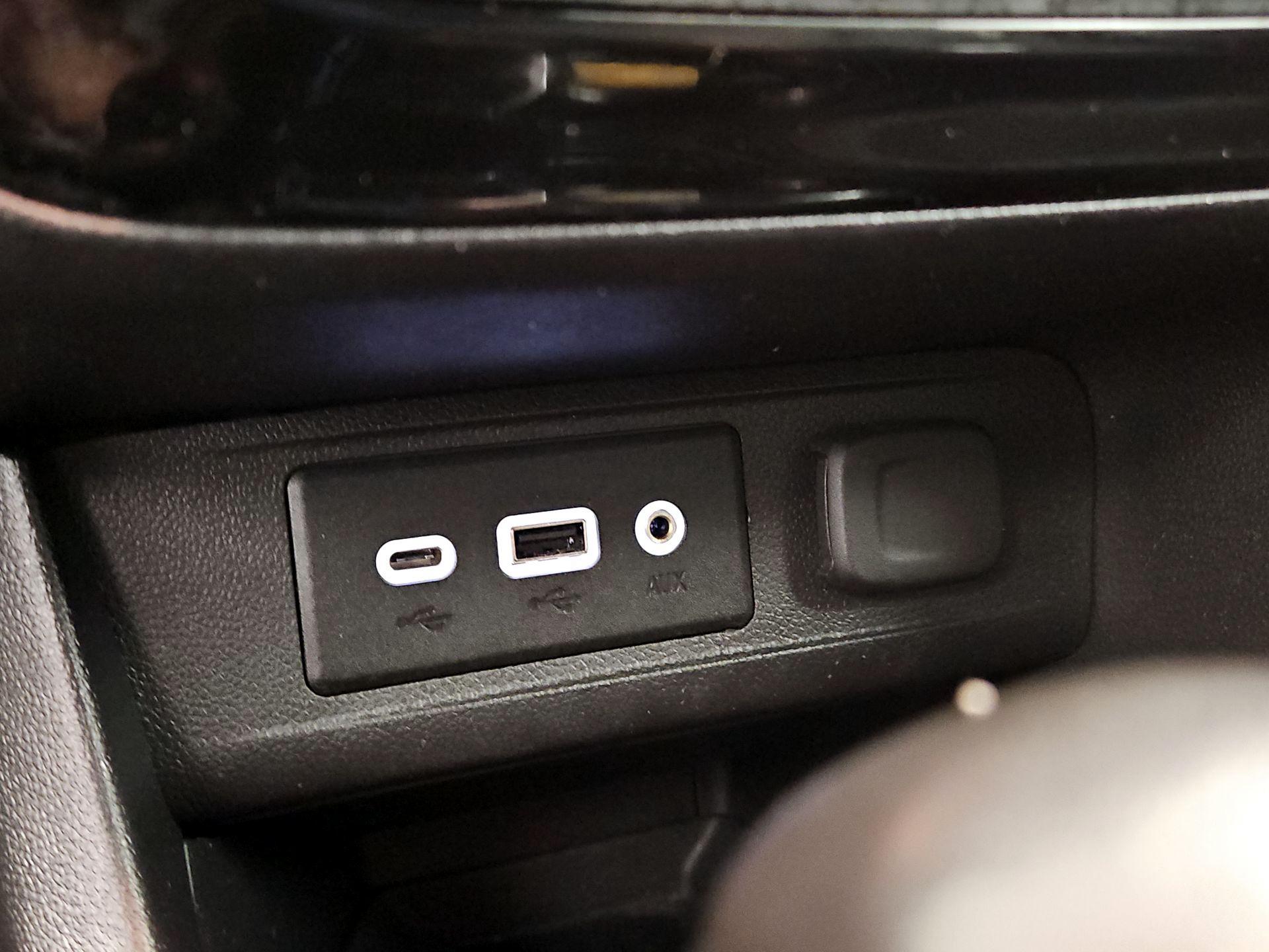 Thumbnail: 2021 Buick Encore GX - 18