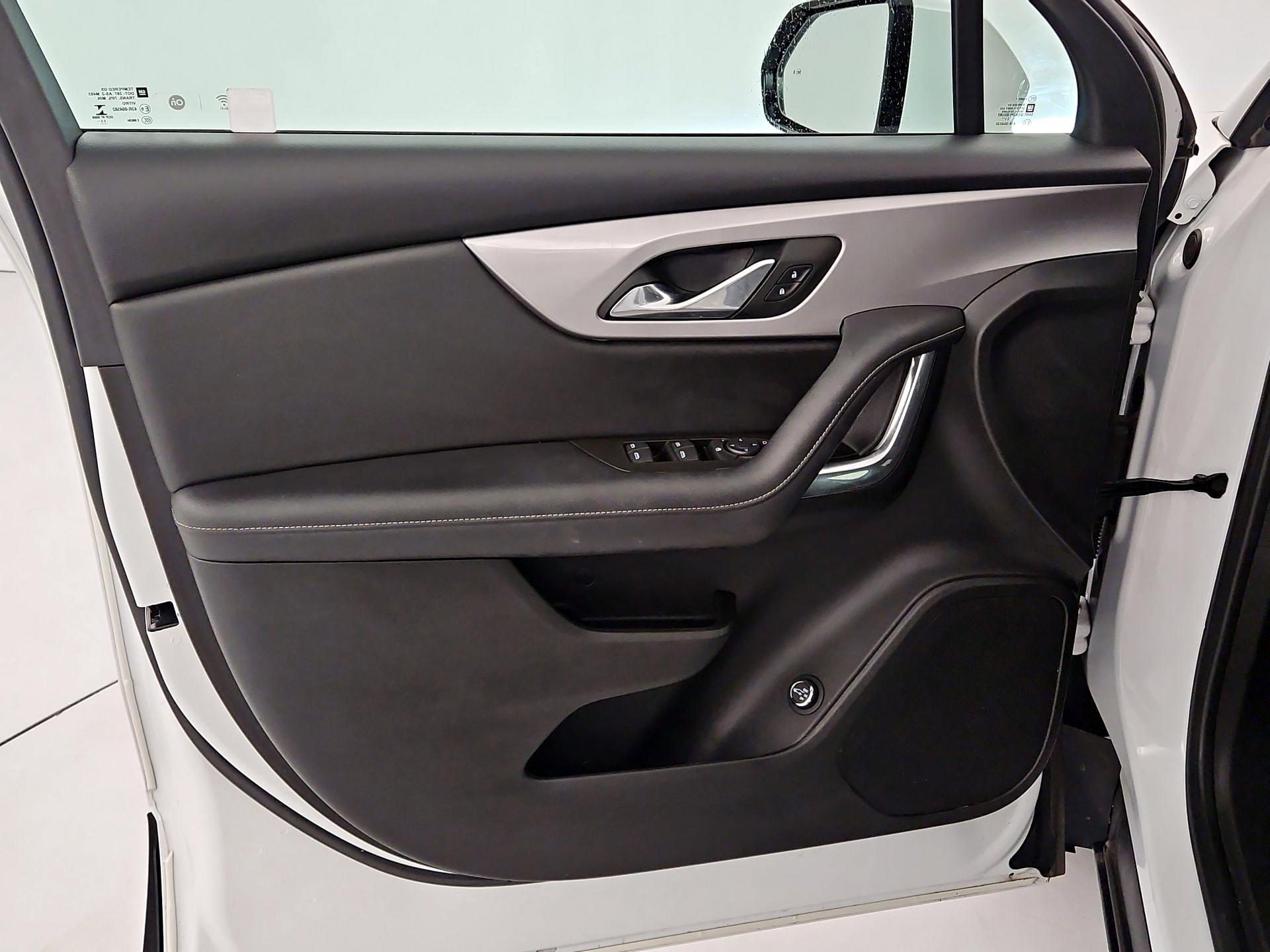 Thumbnail: 2023 Chevrolet Blazer - 12