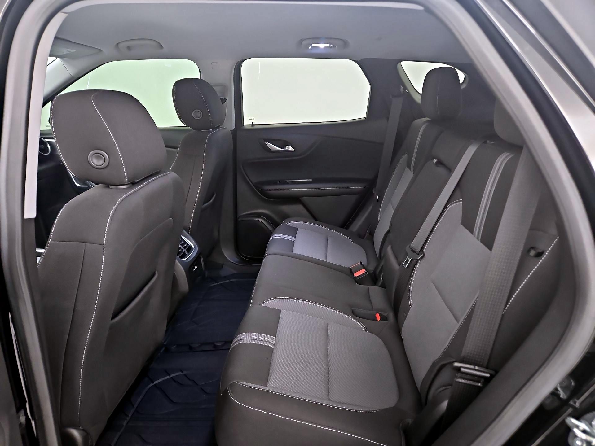 Thumbnail: 2023 Chevrolet Blazer - 19