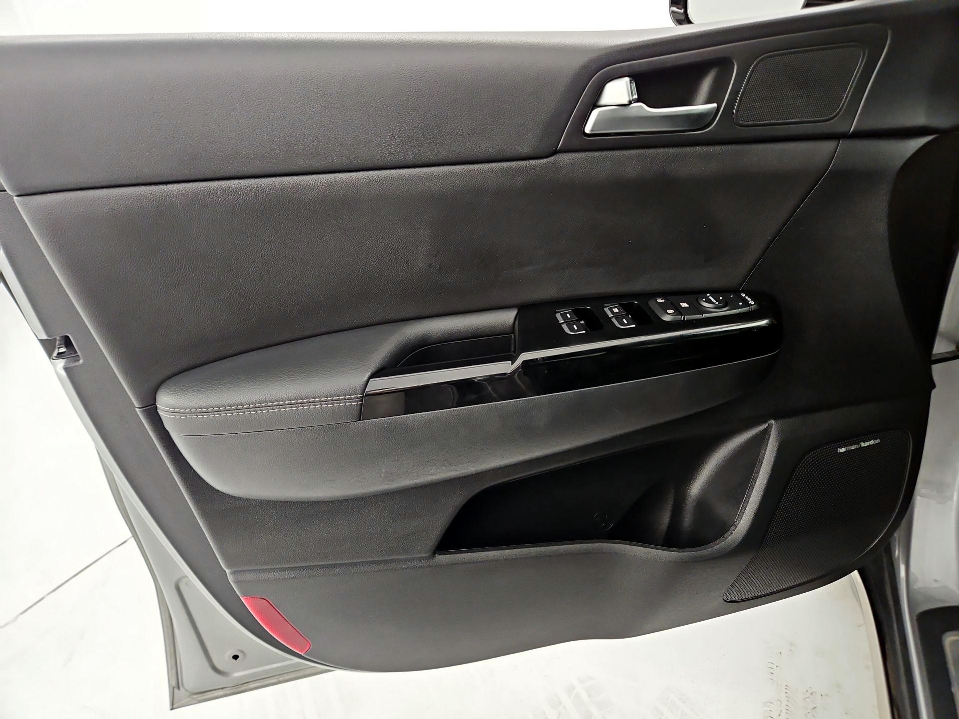 Thumbnail: 2022 Kia Sportage - 12