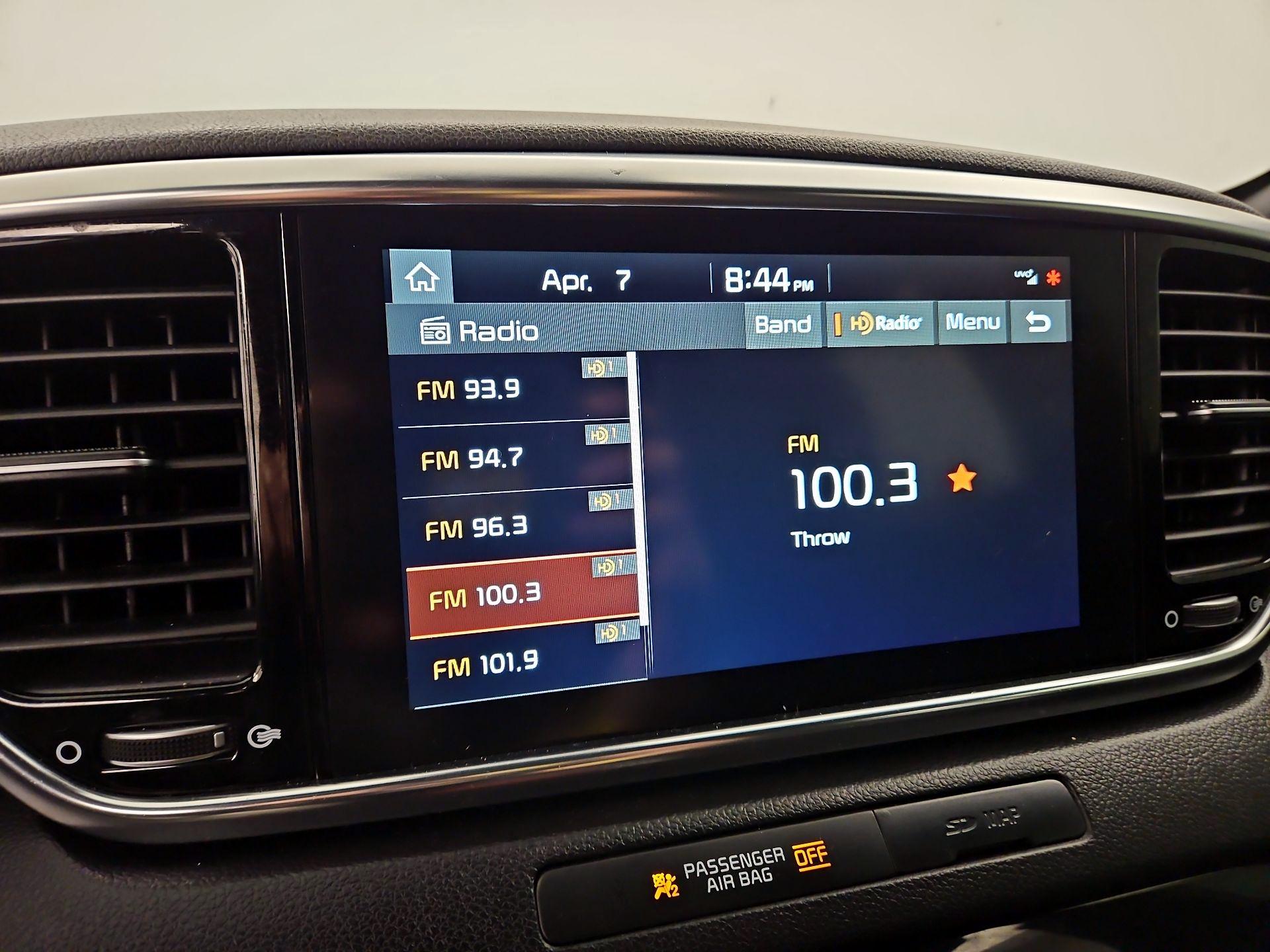 Thumbnail: 2022 Kia Sportage - 16