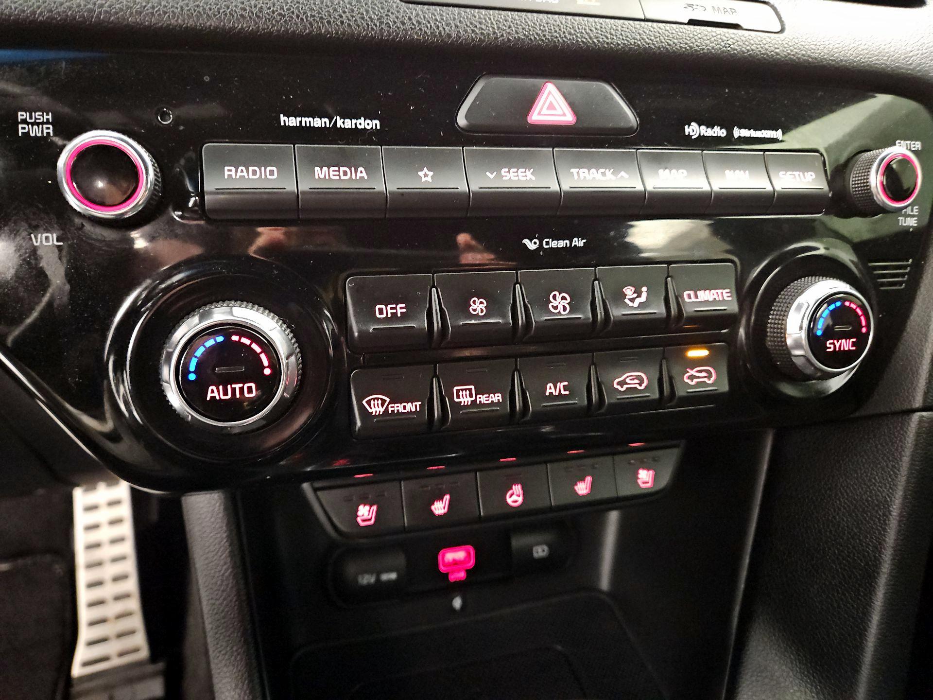 Thumbnail: 2022 Kia Sportage - 17