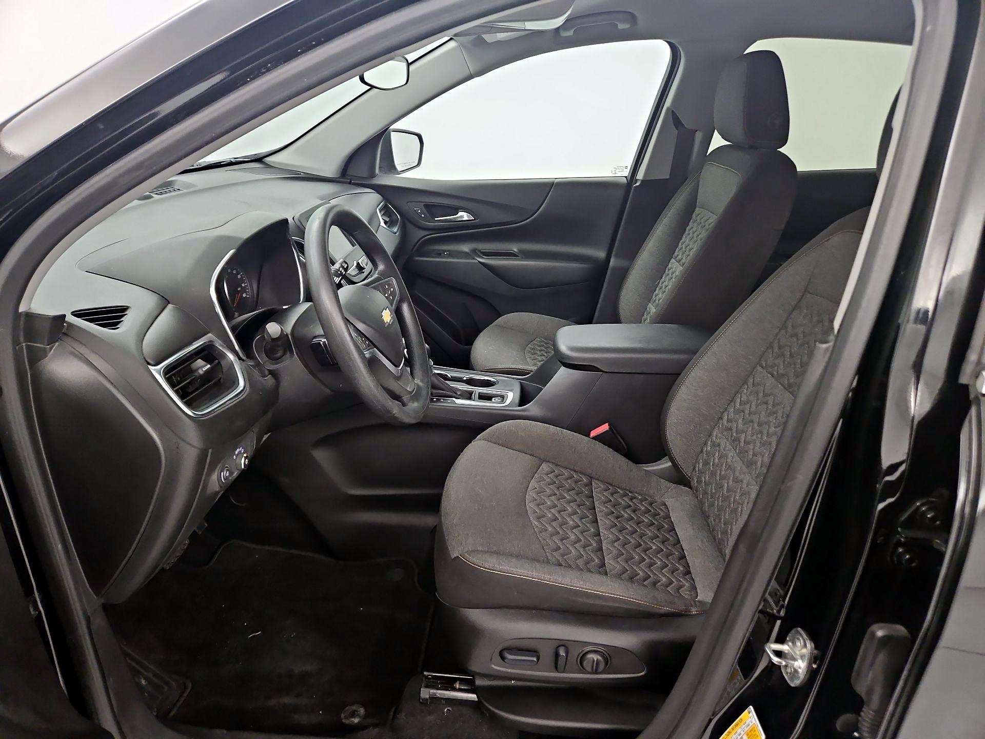Thumbnail: 2022 Chevrolet Equinox - 11