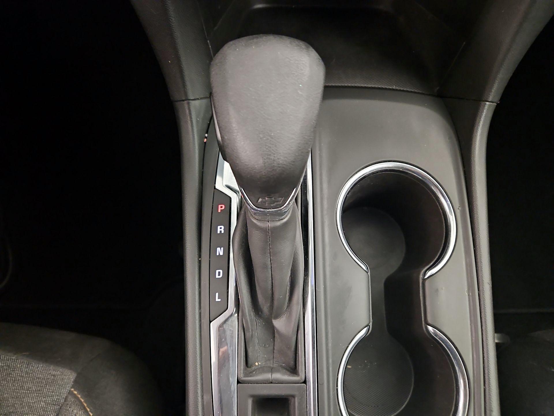 Thumbnail: 2022 Chevrolet Equinox - 17