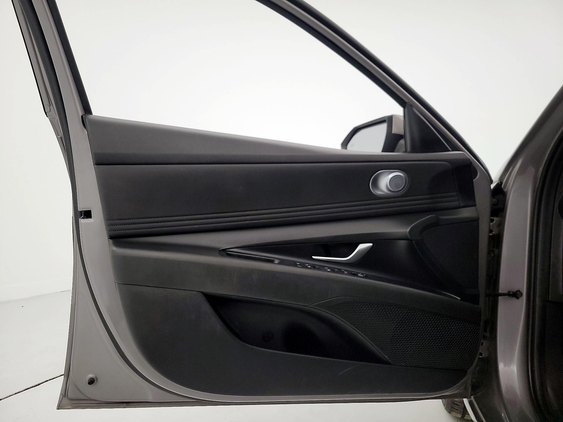 Thumbnail: 2023 Hyundai Elantra - 12