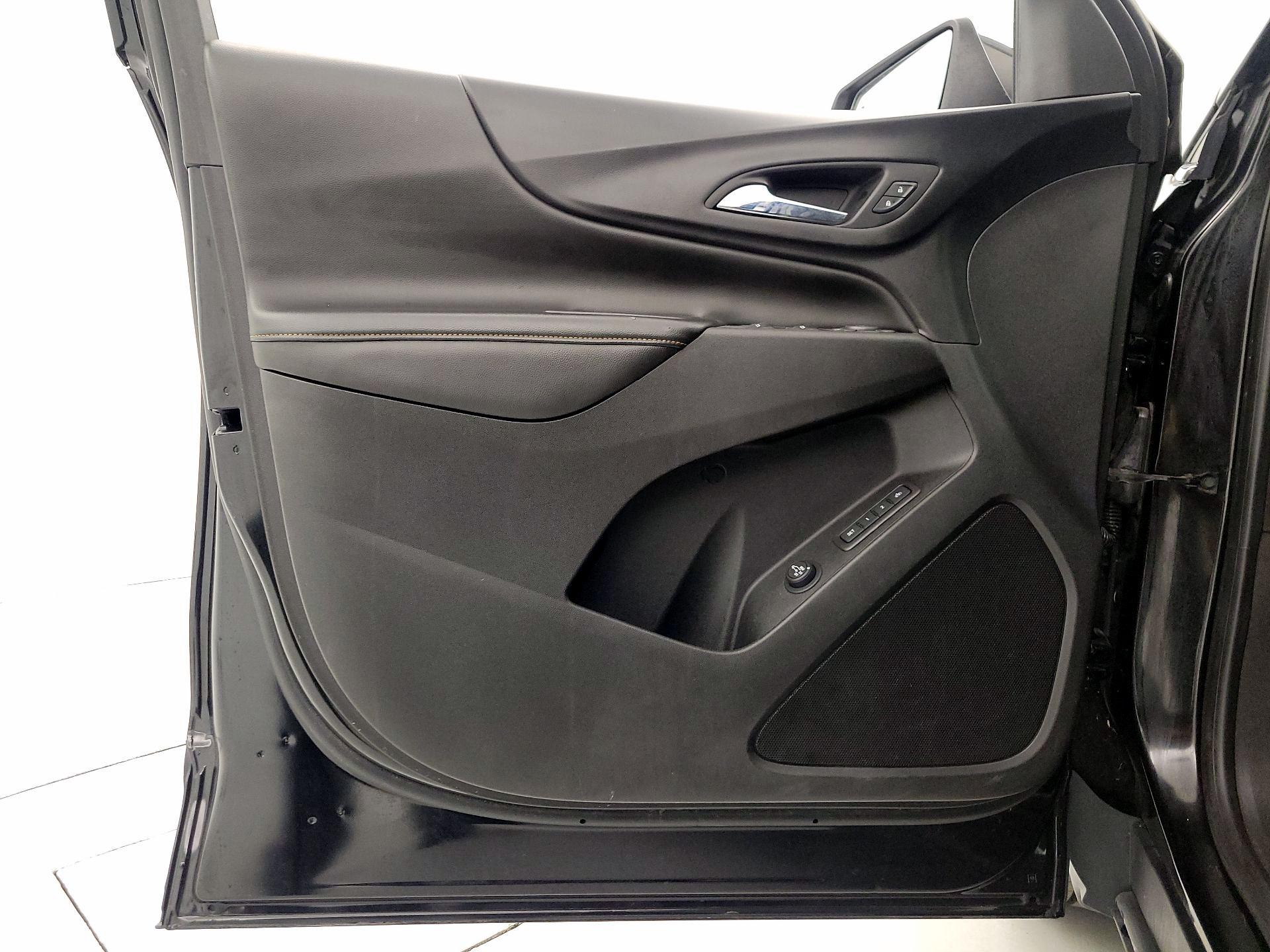 Thumbnail: 2020 Chevrolet Equinox - 12