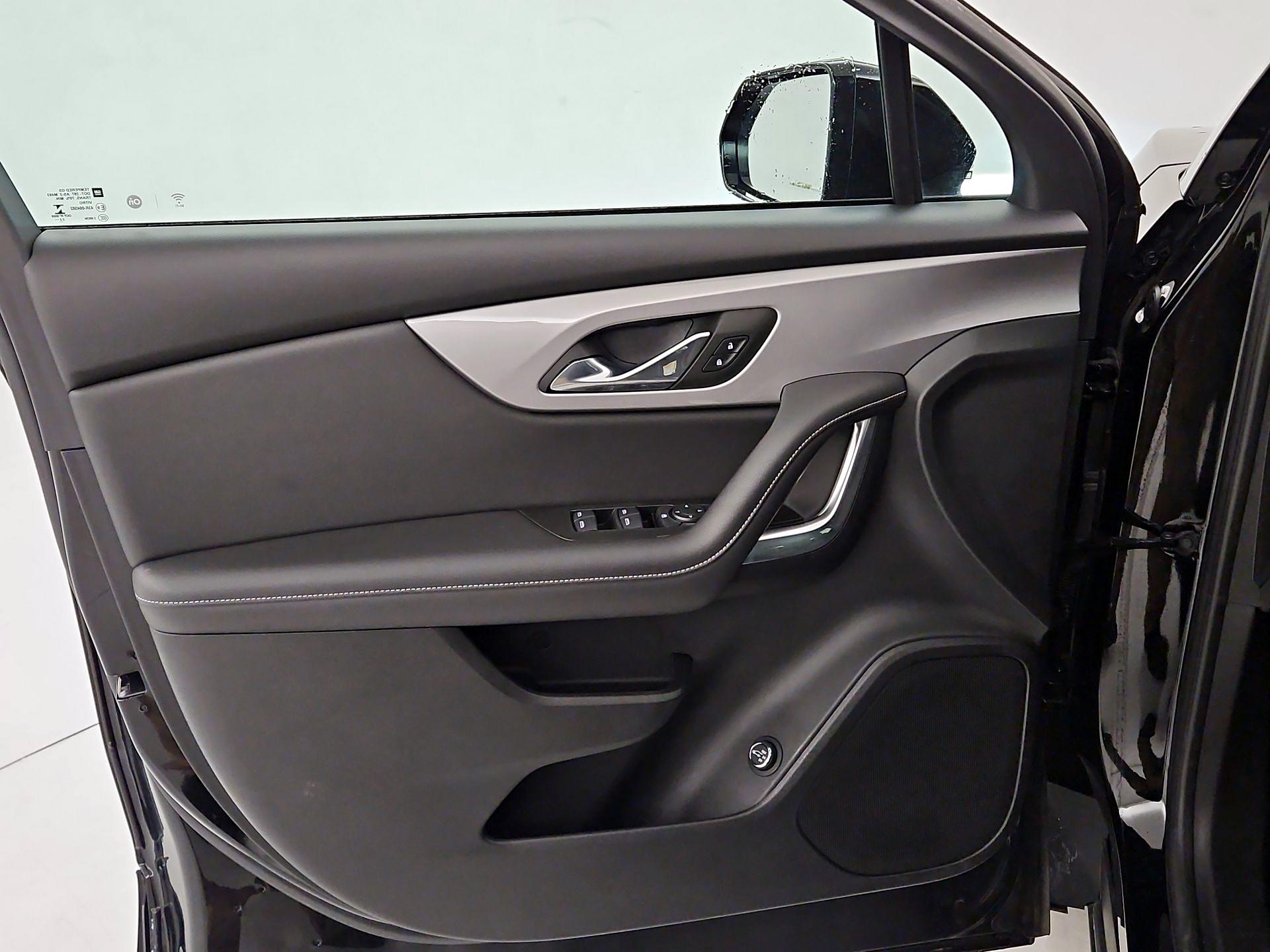 Thumbnail: 2023 Chevrolet Blazer - 12