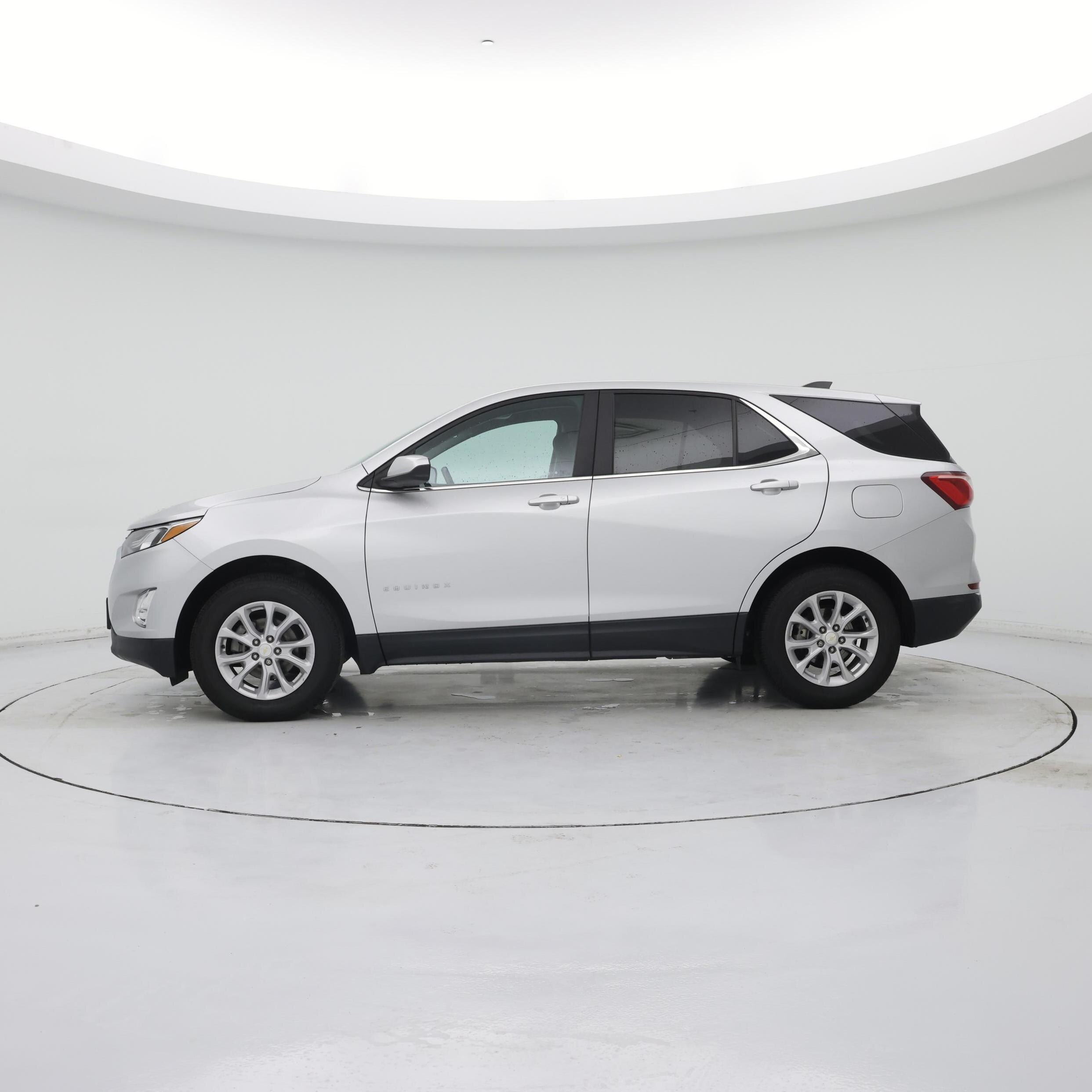 Thumbnail: 2021 Chevrolet Equinox - 3