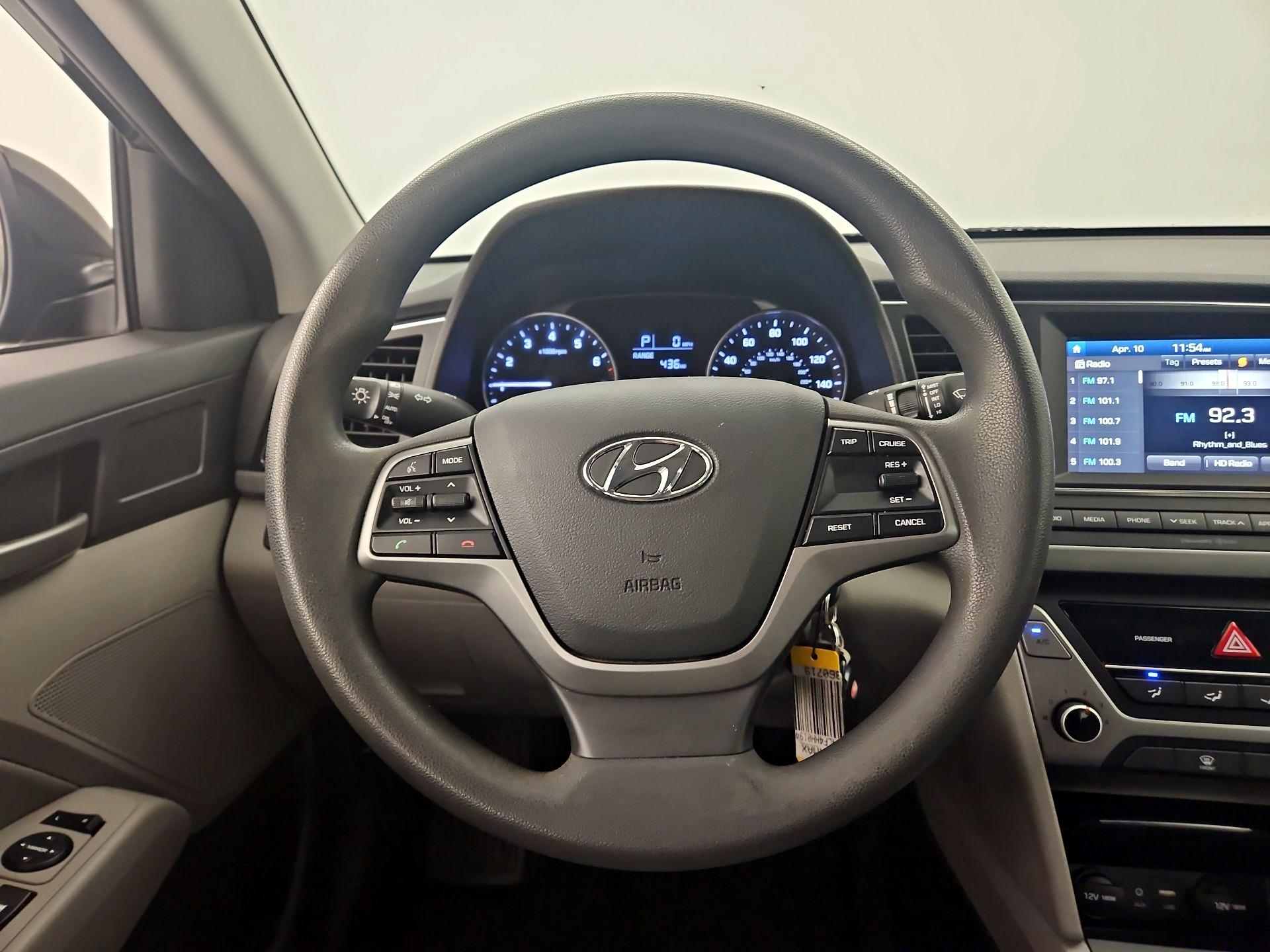 Thumbnail: 2017 Hyundai Elantra - 10