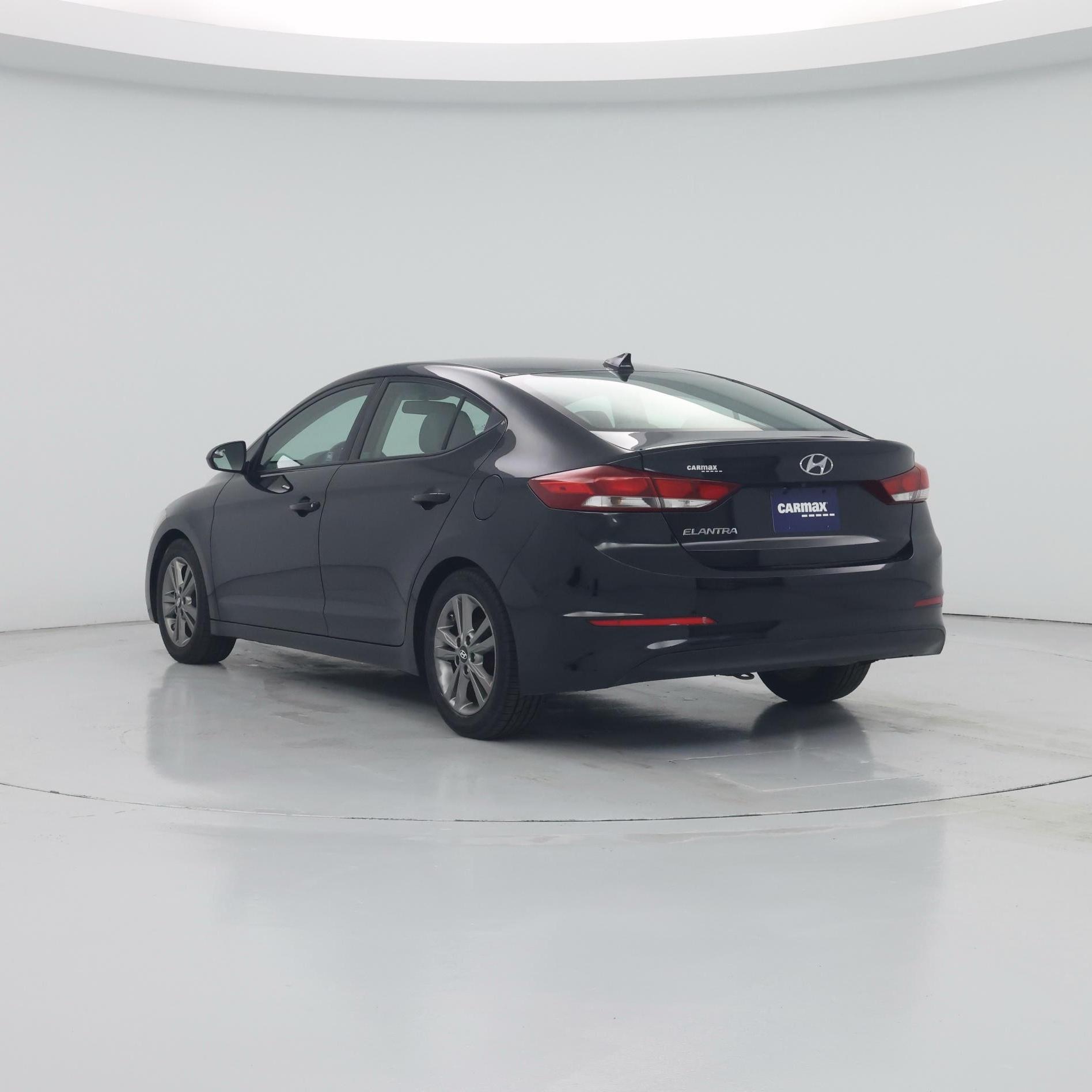 Thumbnail: 2017 Hyundai Elantra - 2