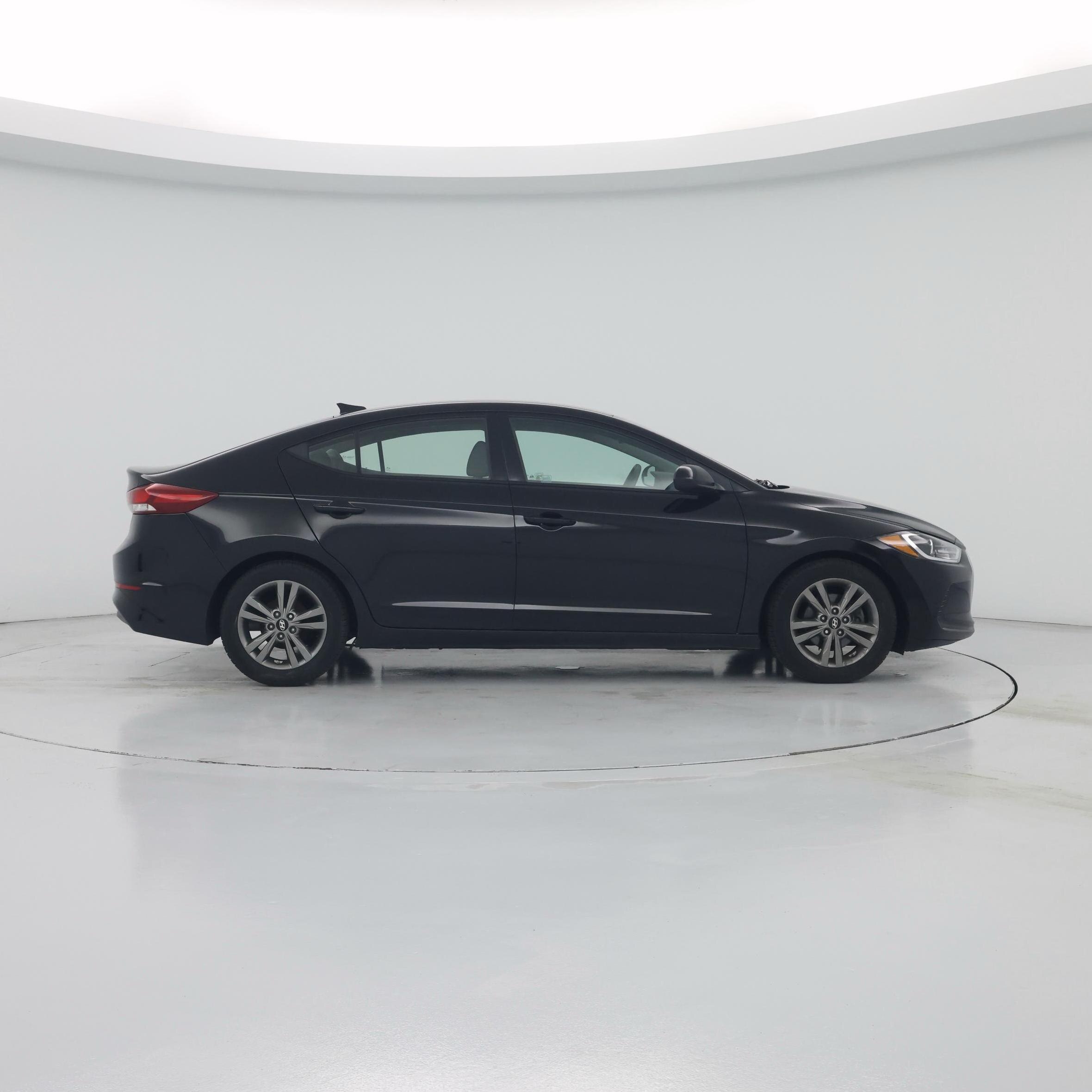 Thumbnail: 2017 Hyundai Elantra - 7
