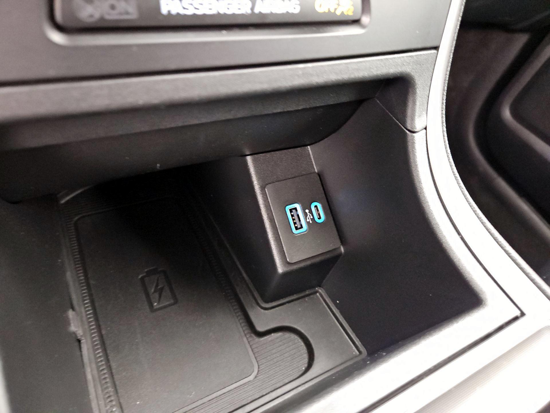 Thumbnail: 2022 Ford Edge - 18