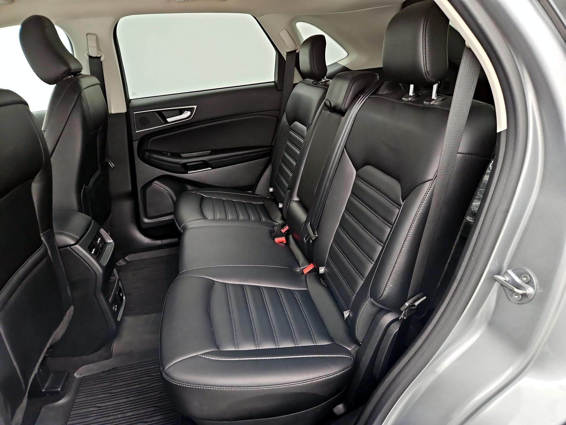 Thumbnail: 2022 Ford Edge - 19