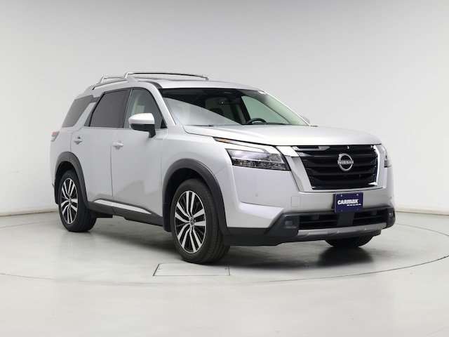 Silver 2023 Nissan Pathfinder Platinum 4WD SUV / Crossover All-Wheel Drive Automatic