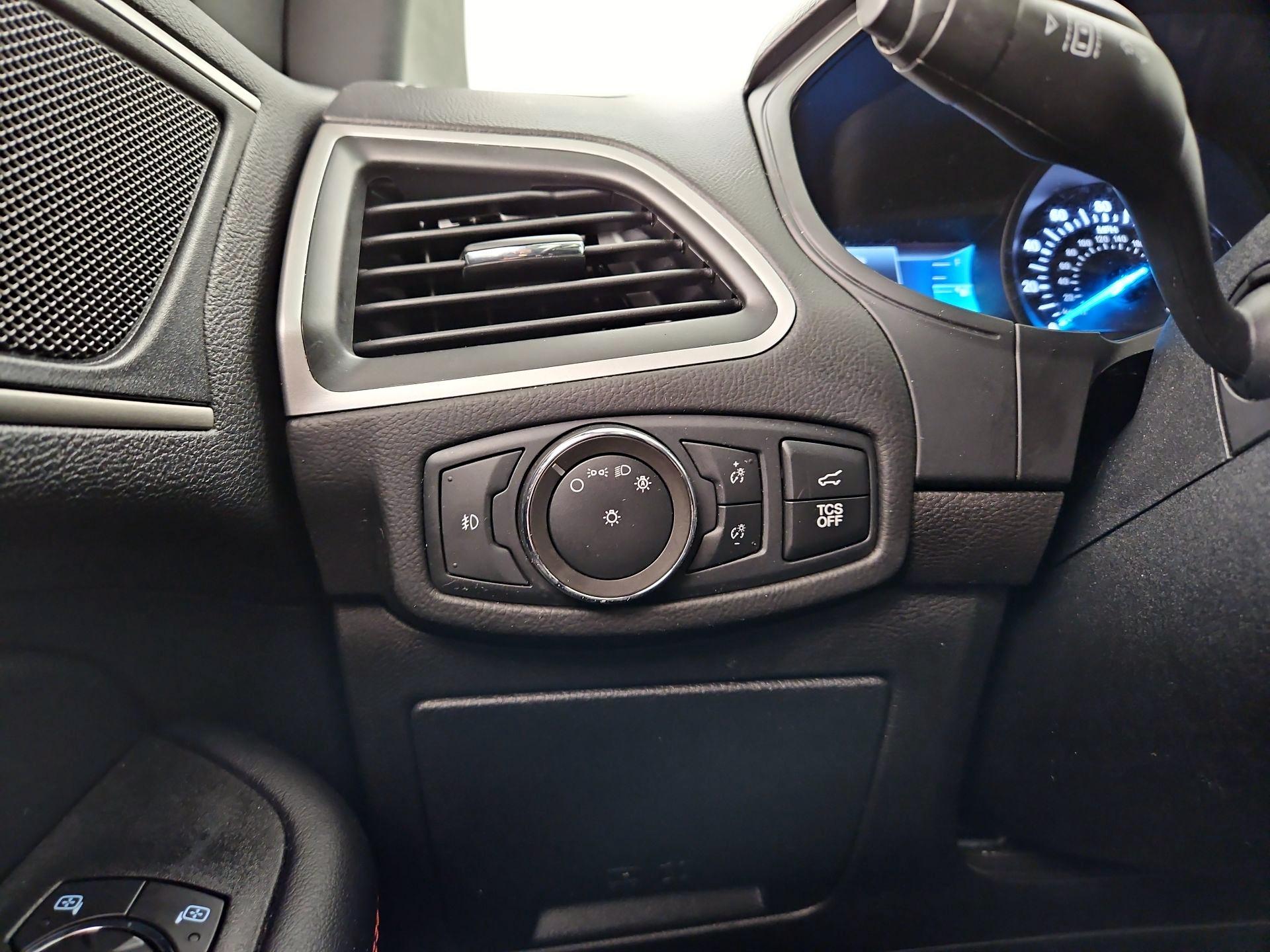 Thumbnail: 2022 Ford Edge - 13