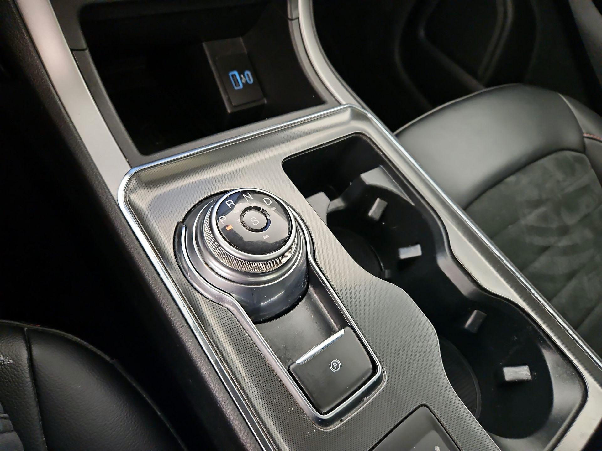 Thumbnail: 2022 Ford Edge - 18