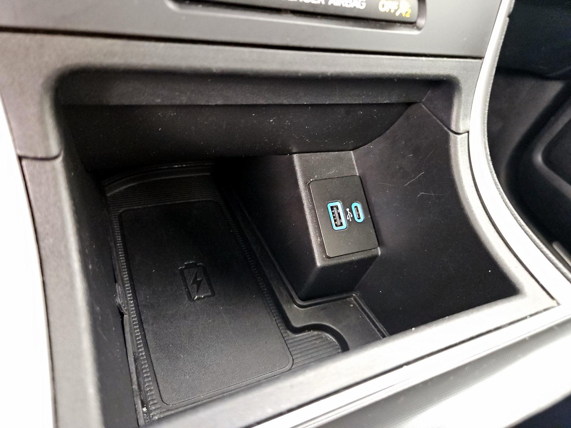 Thumbnail: 2022 Ford Edge - 19