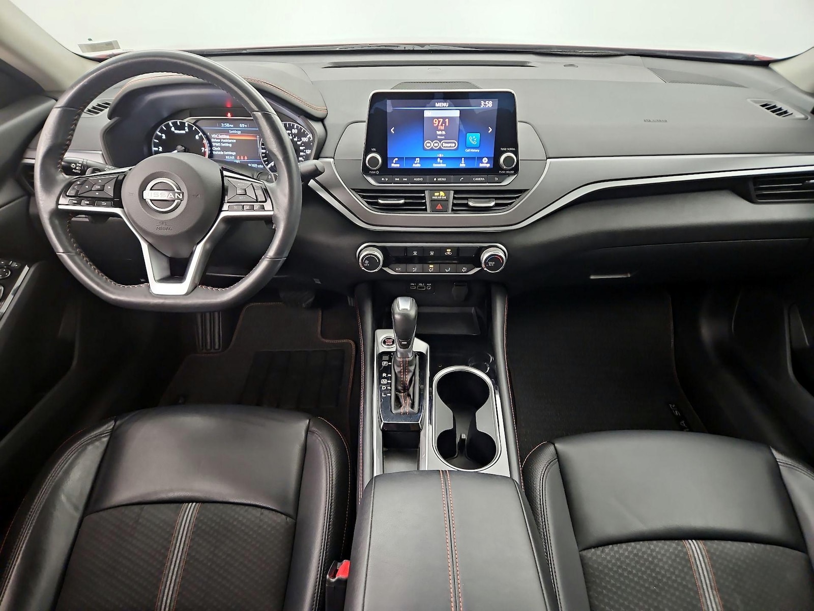 2023 Nissan Altima SR - Photo 10