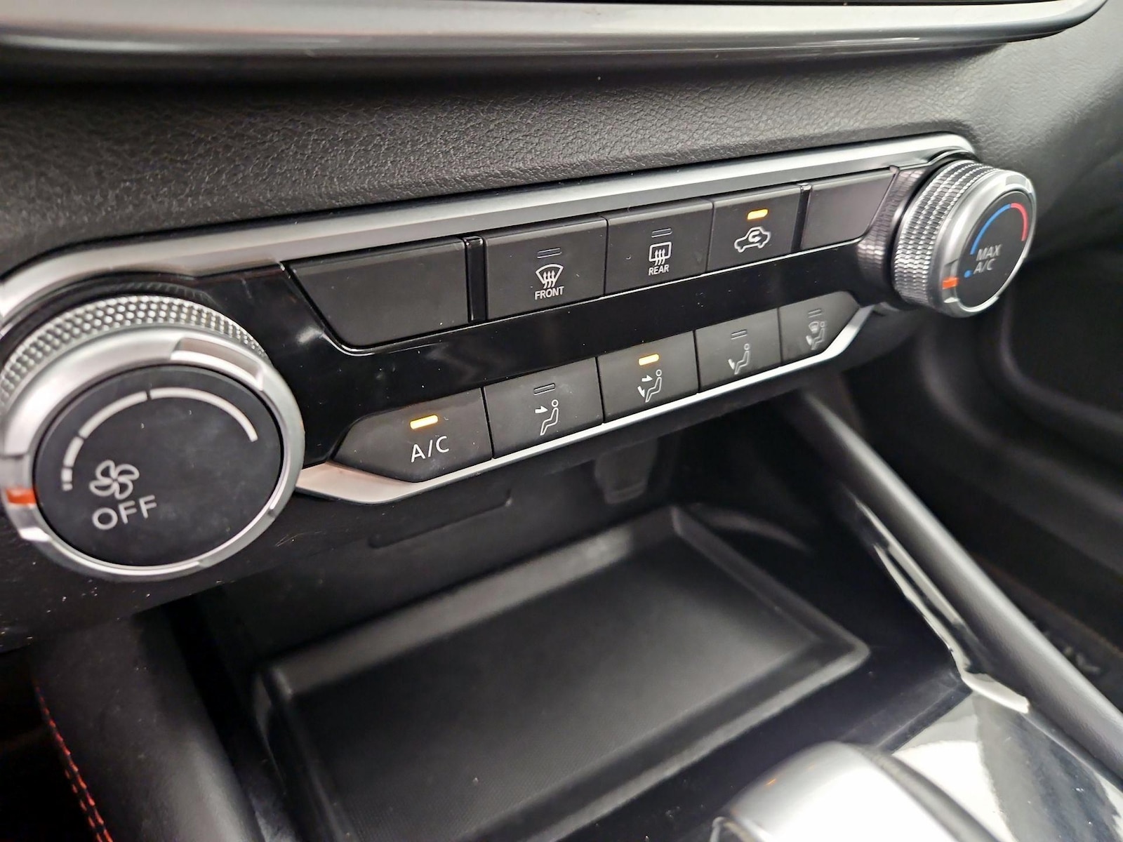 2023 Nissan Altima SR - Photo 17