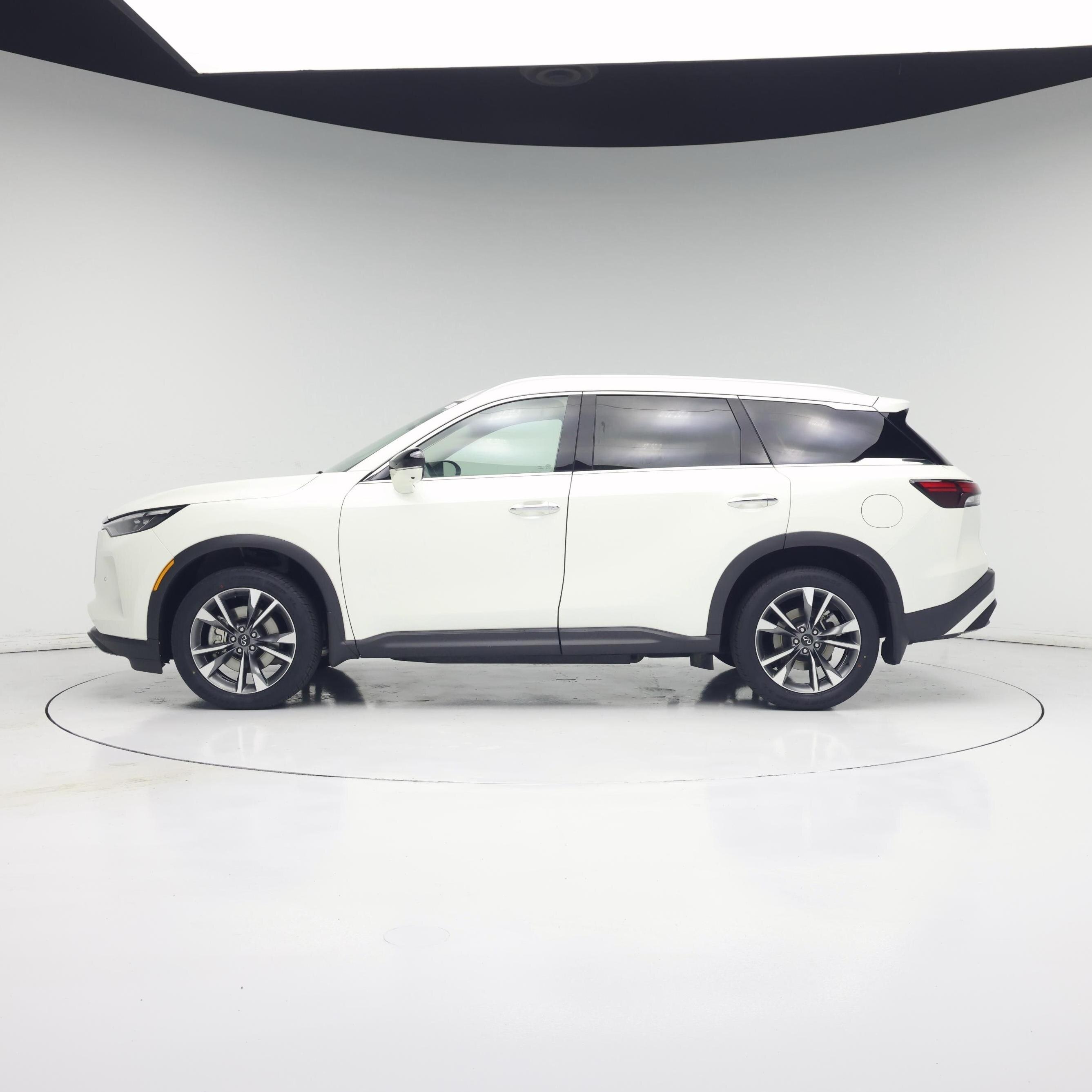 Thumbnail: 2023 INFINITI QX60 - 3