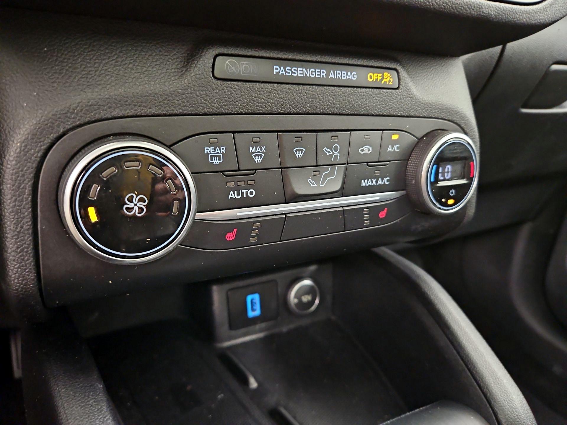 Thumbnail: 2020 Ford Escape - 17