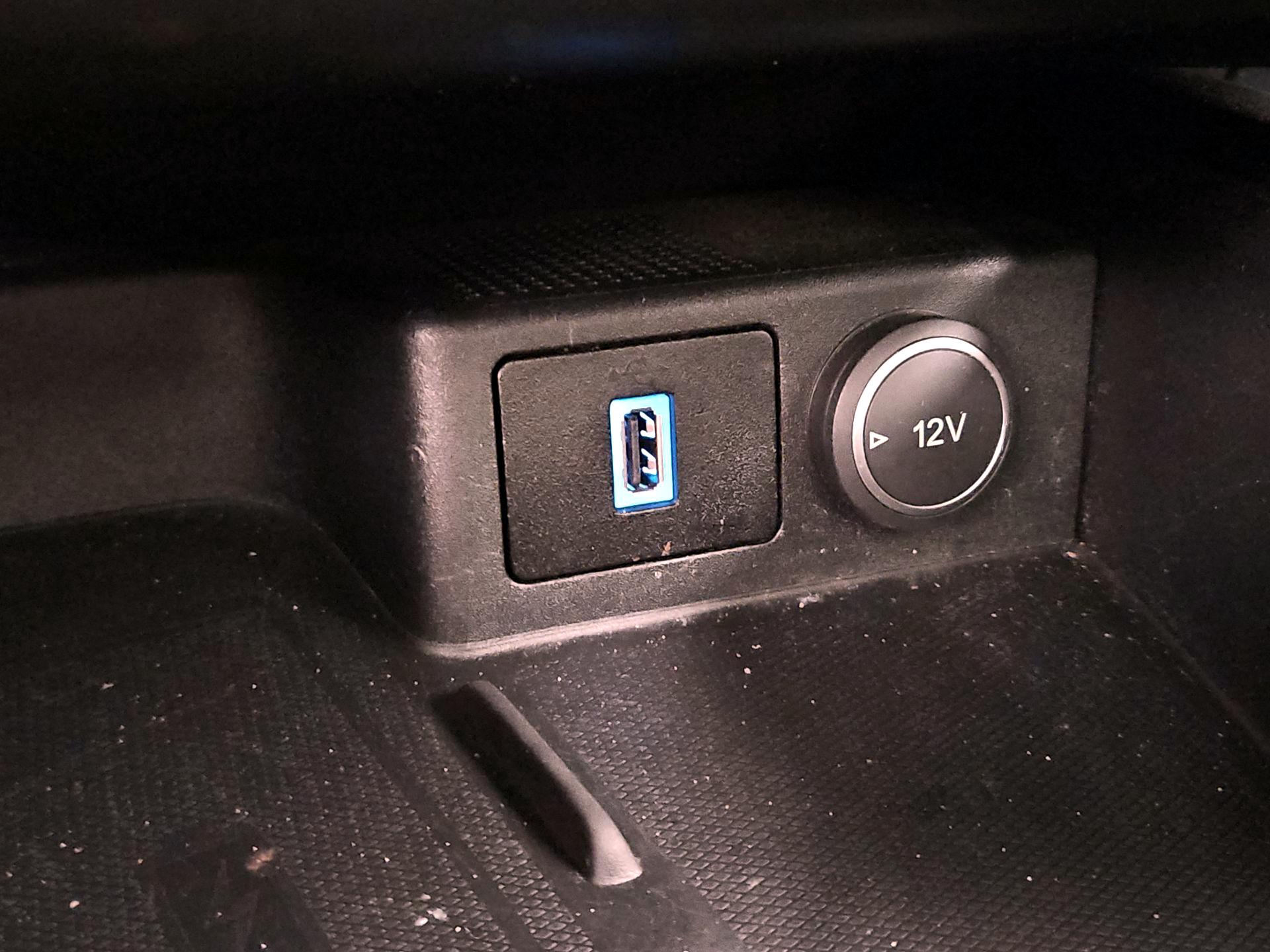 Thumbnail: 2020 Ford Escape - 19