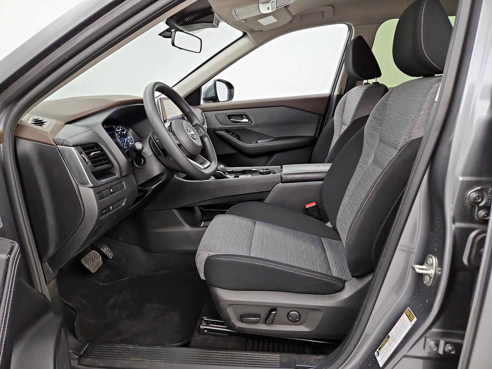 Thumbnail: 2023 Nissan Rogue - 11