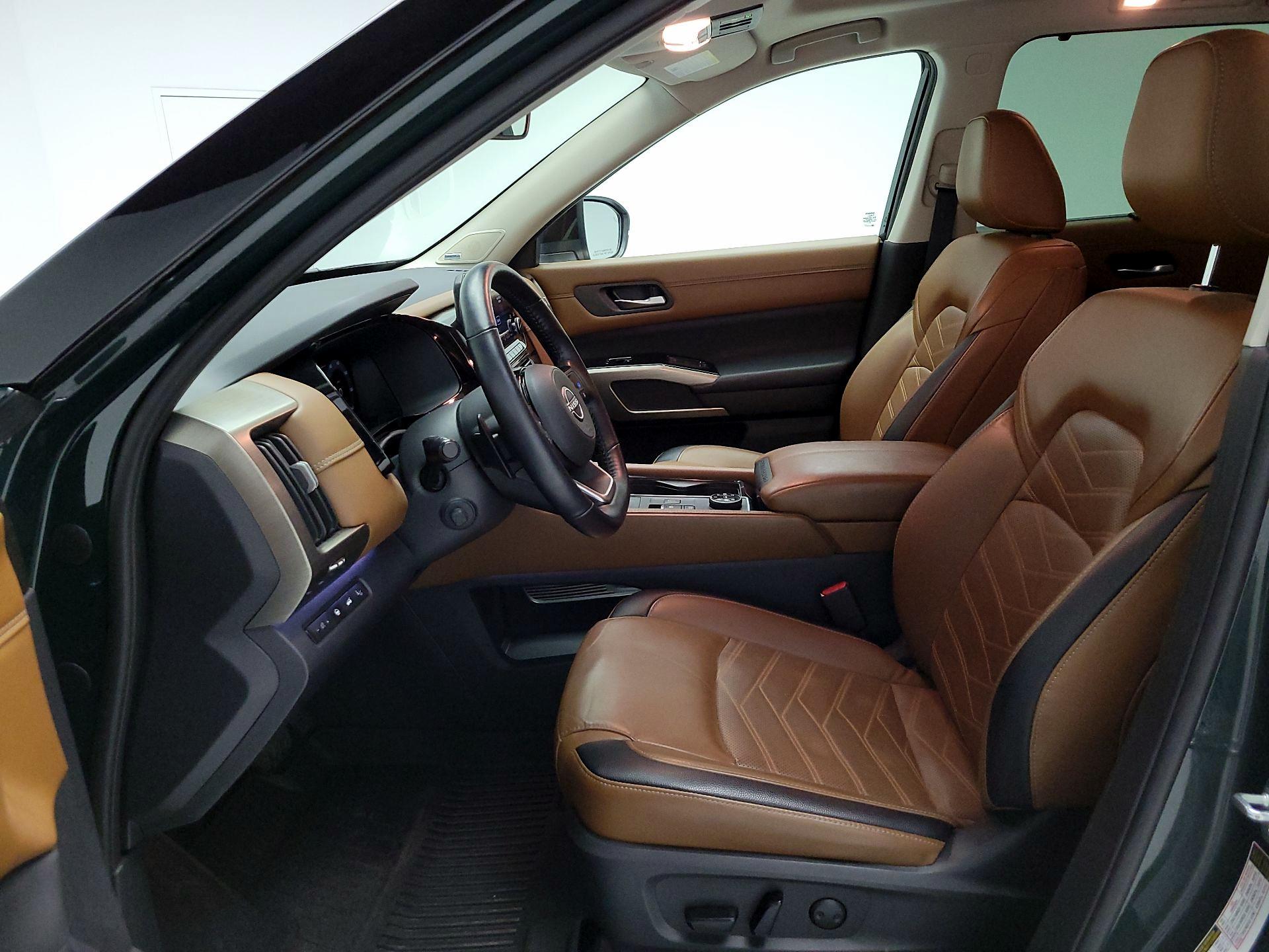 Thumbnail: 2023 Nissan Pathfinder - 11