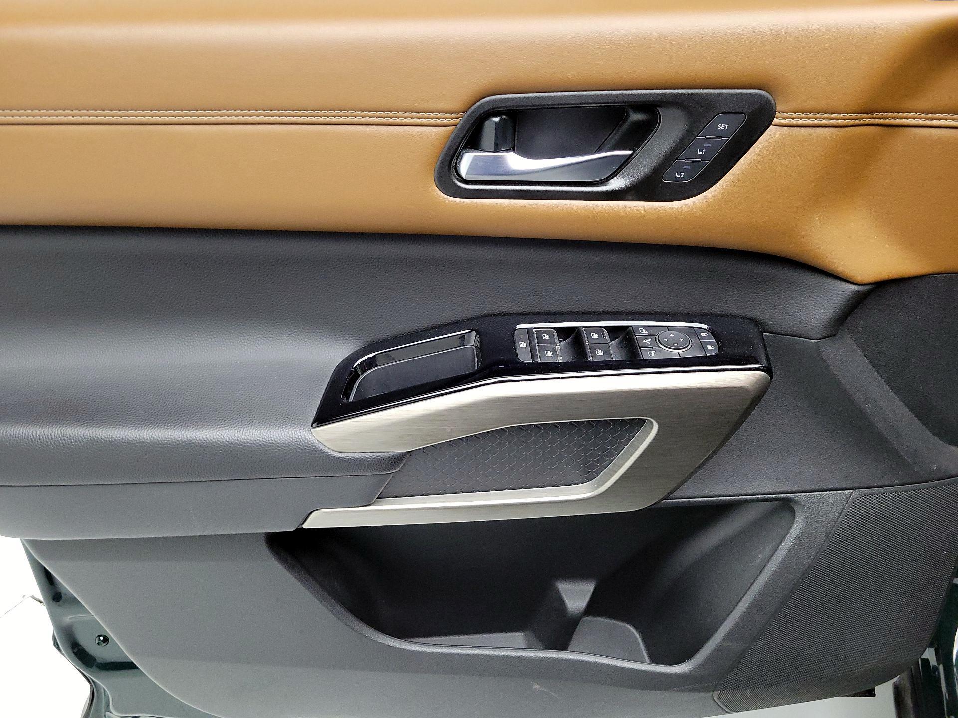 Thumbnail: 2023 Nissan Pathfinder - 12