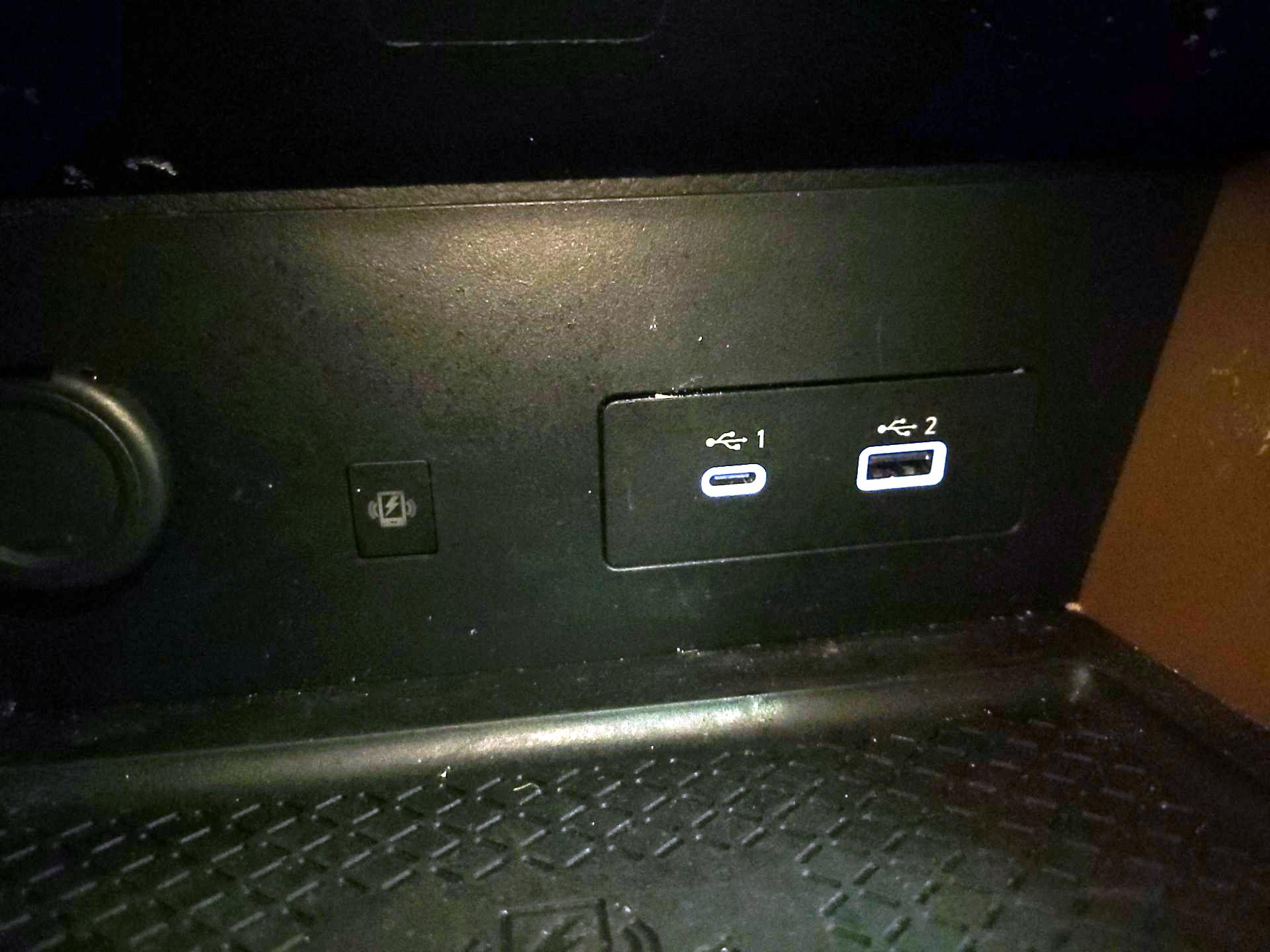 Thumbnail: 2023 Nissan Pathfinder - 18