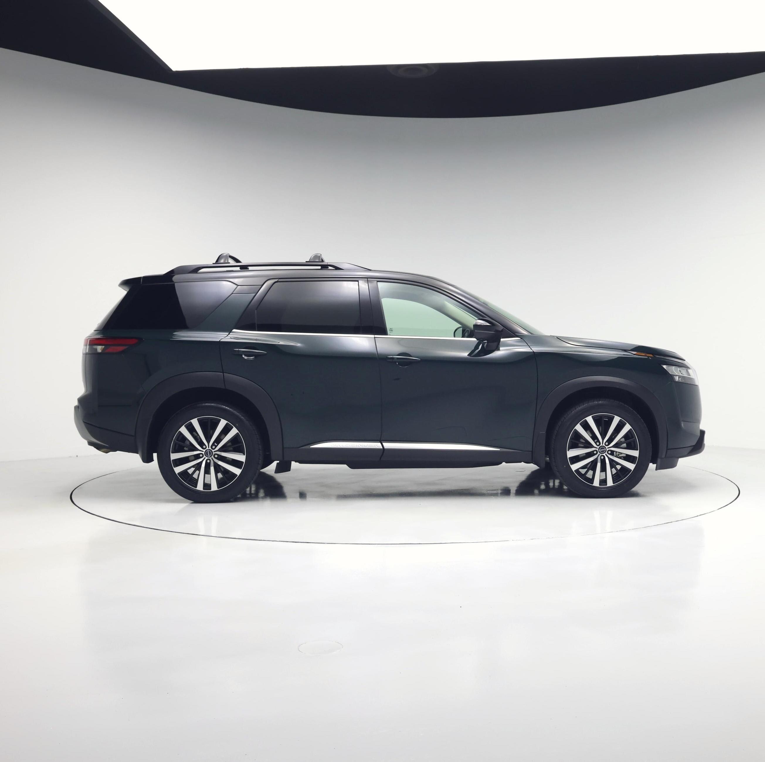 Thumbnail: 2023 Nissan Pathfinder - 7