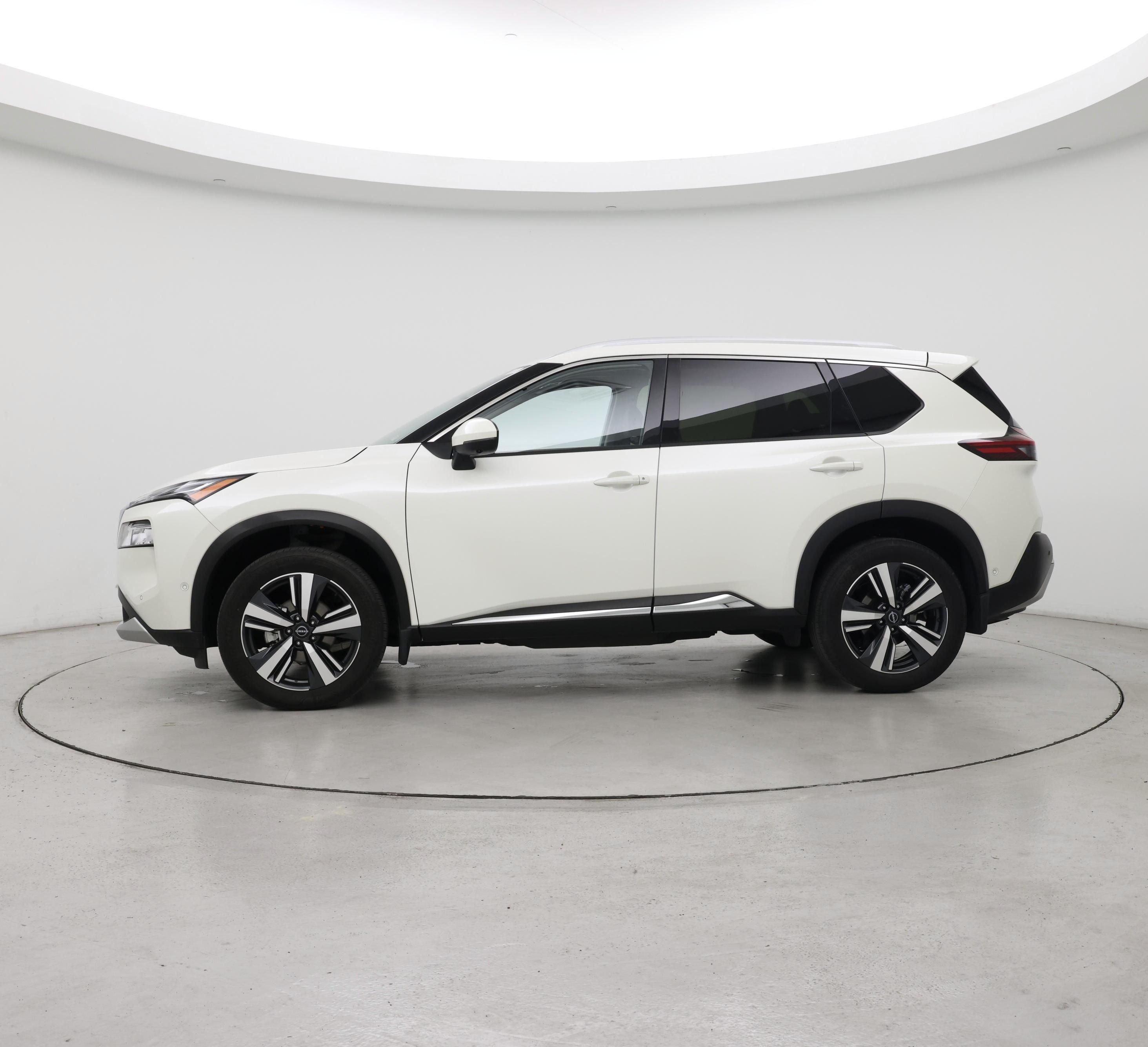 Thumbnail: 2023 Nissan Rogue - 3