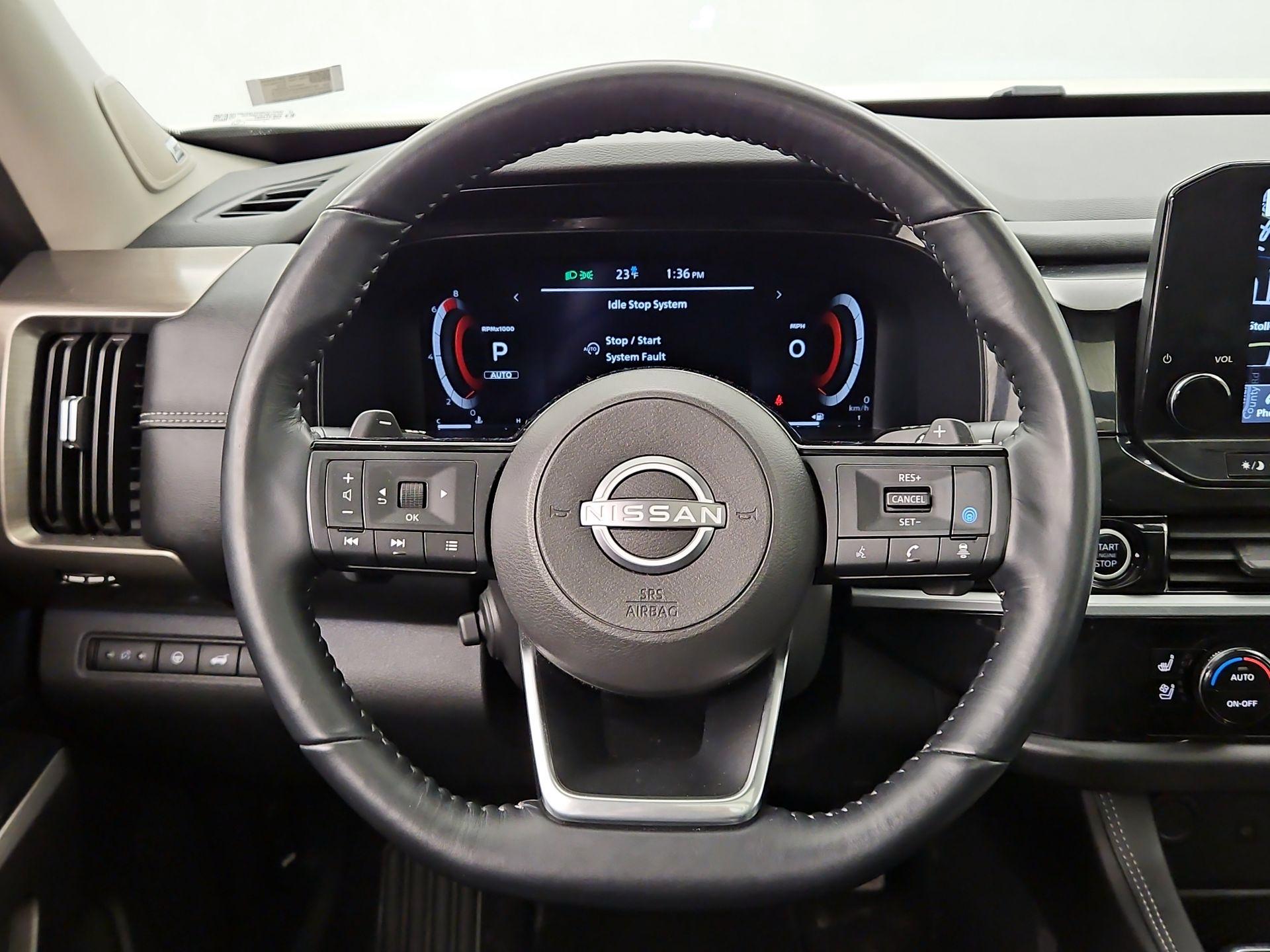 Thumbnail: 2023 Nissan Pathfinder - 10