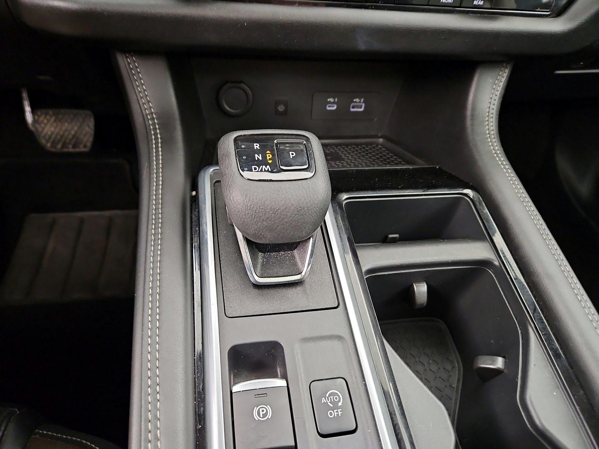 Thumbnail: 2023 Nissan Pathfinder - 18