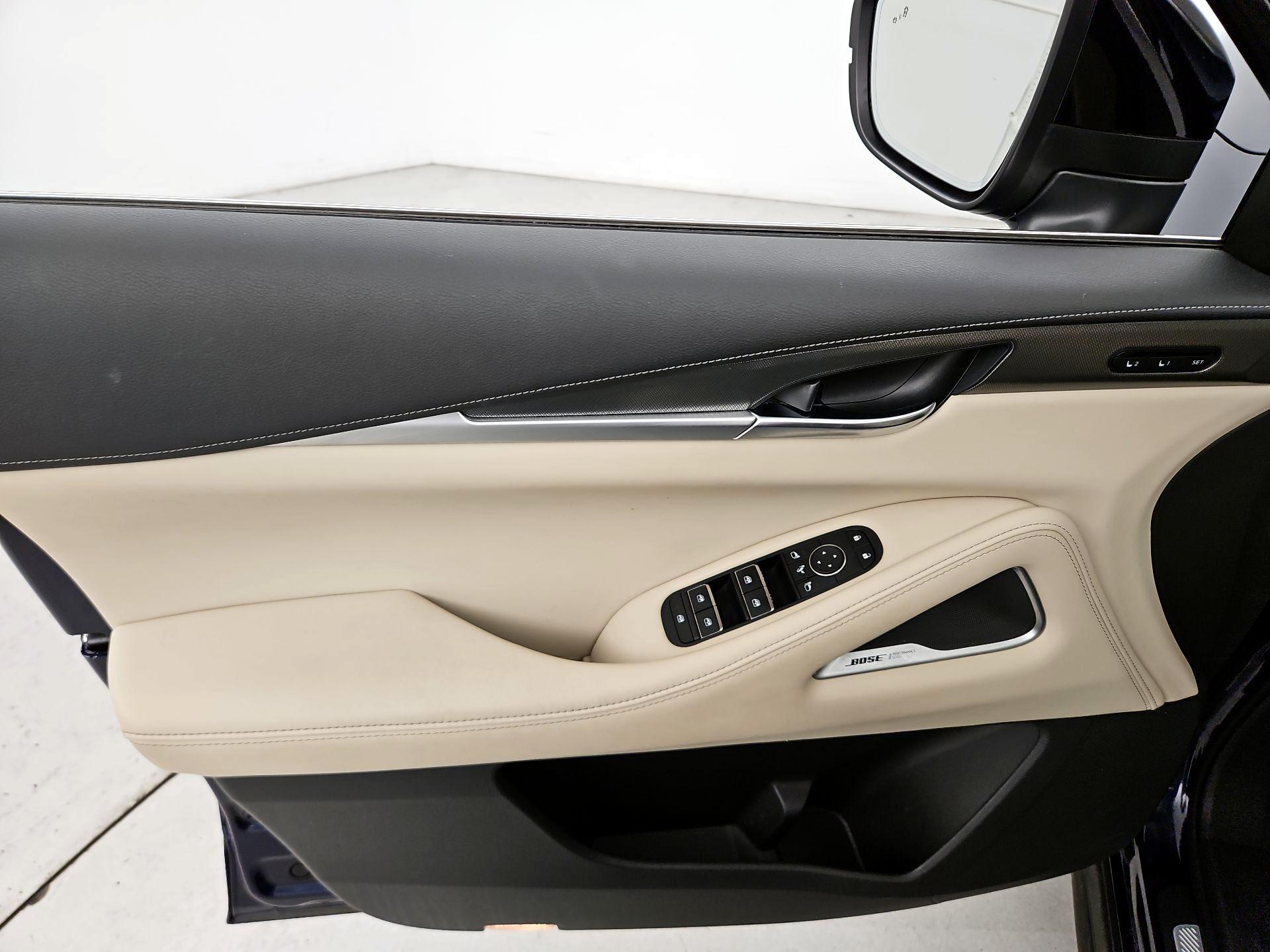 Thumbnail: 2023 INFINITI QX60 - 12