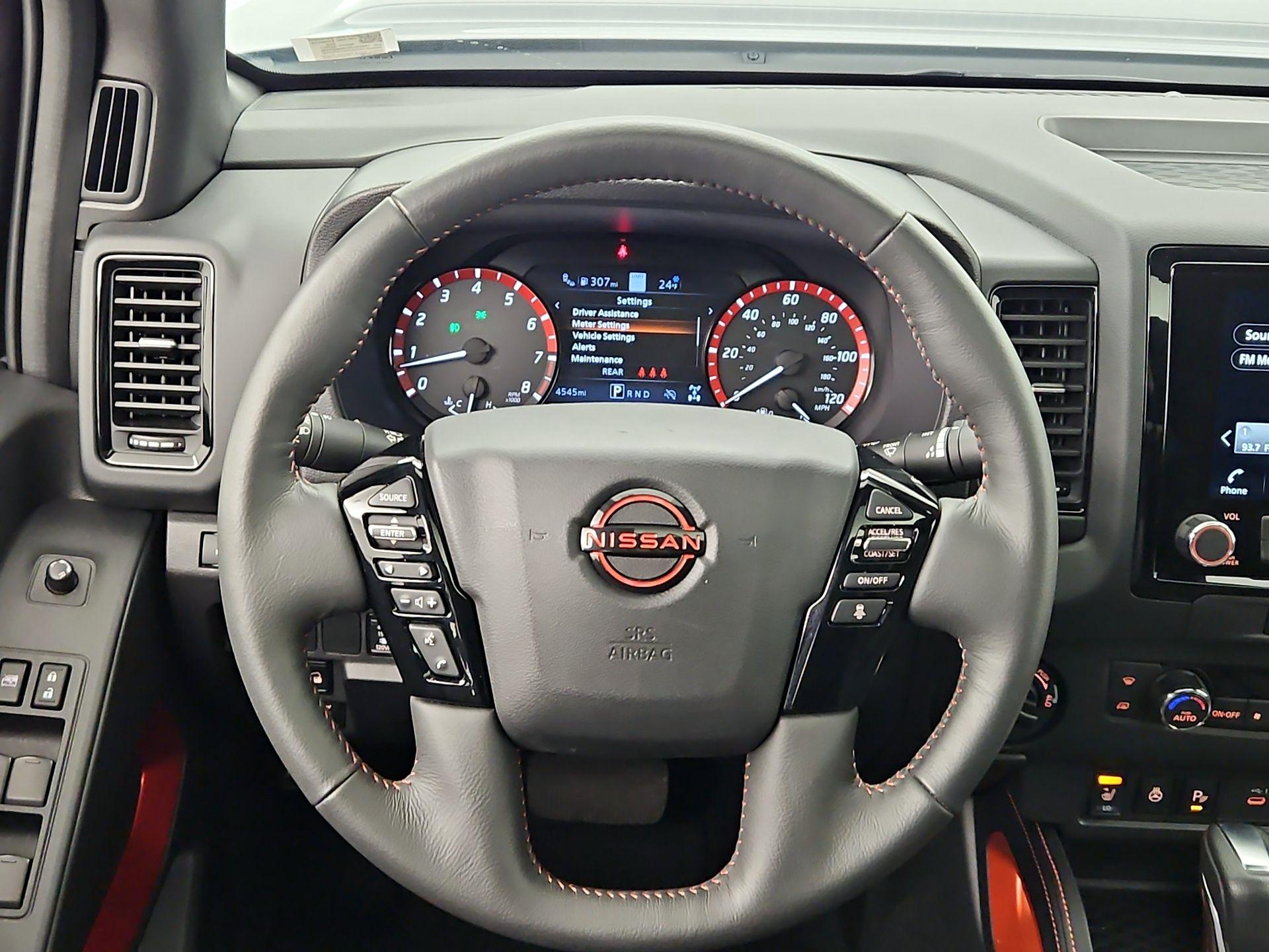 Thumbnail: 2024 Nissan Frontier - 10