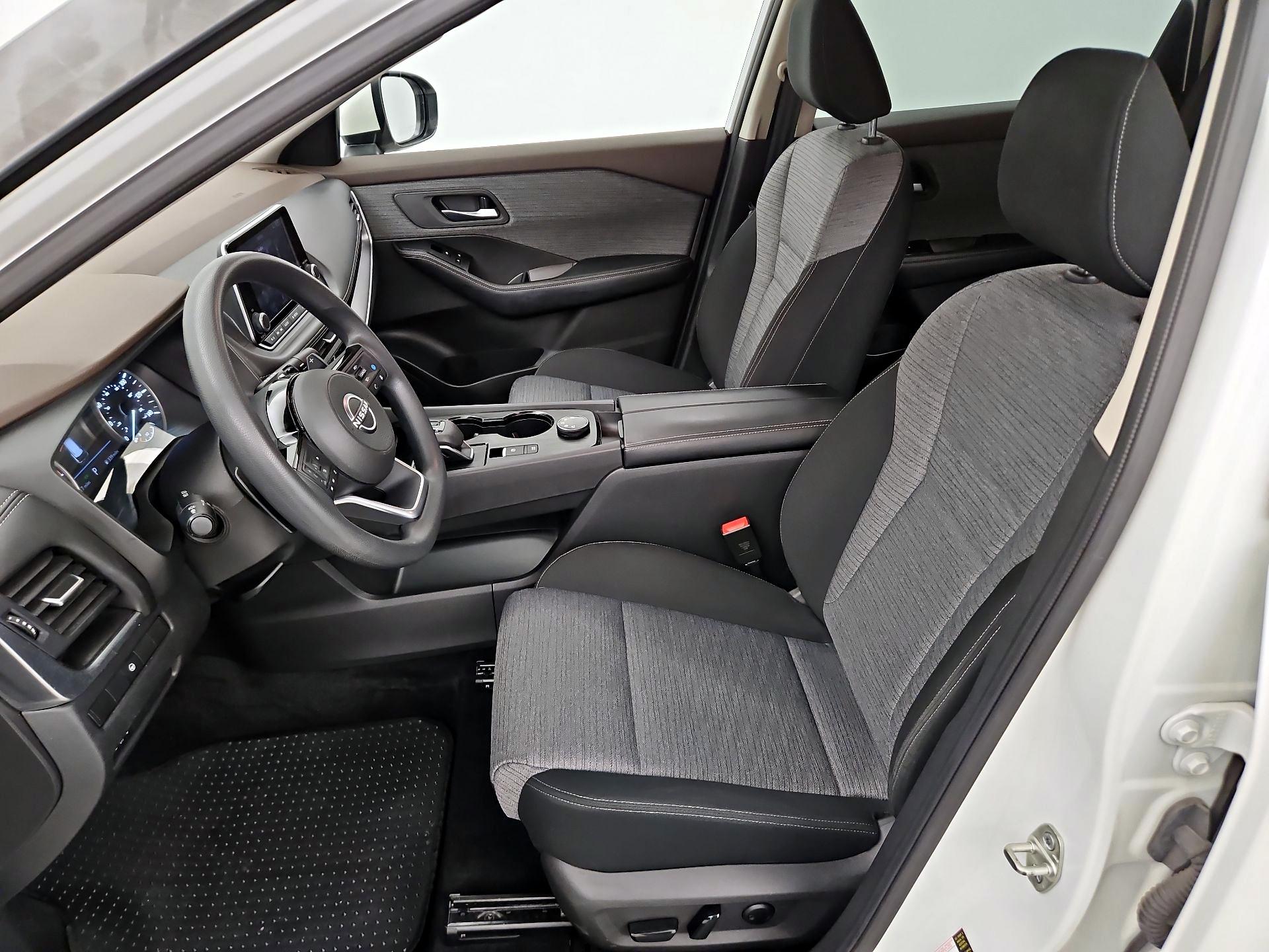 Thumbnail: 2023 Nissan Rogue - 11