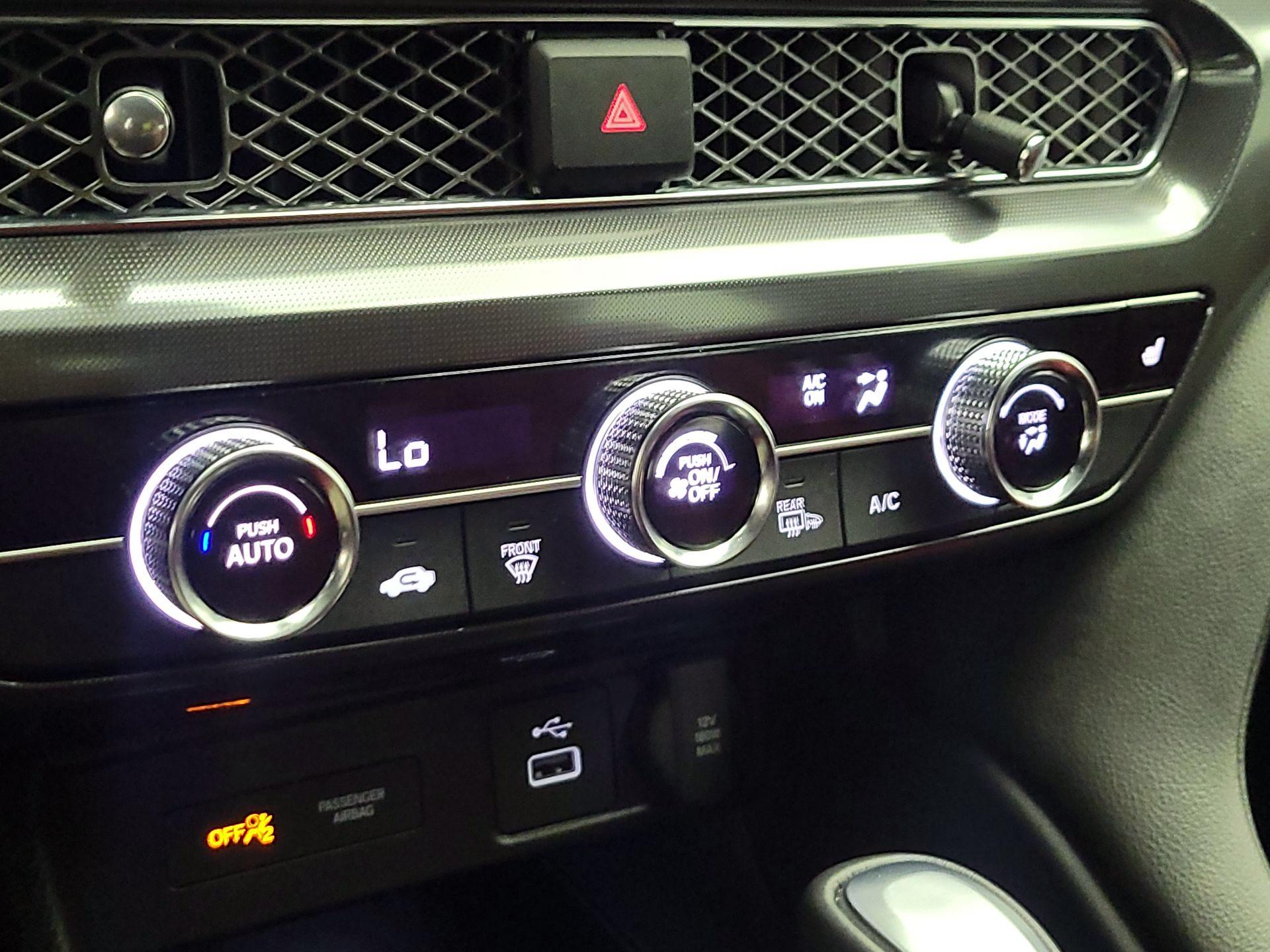 Thumbnail: 2025 Acura Integra - 15