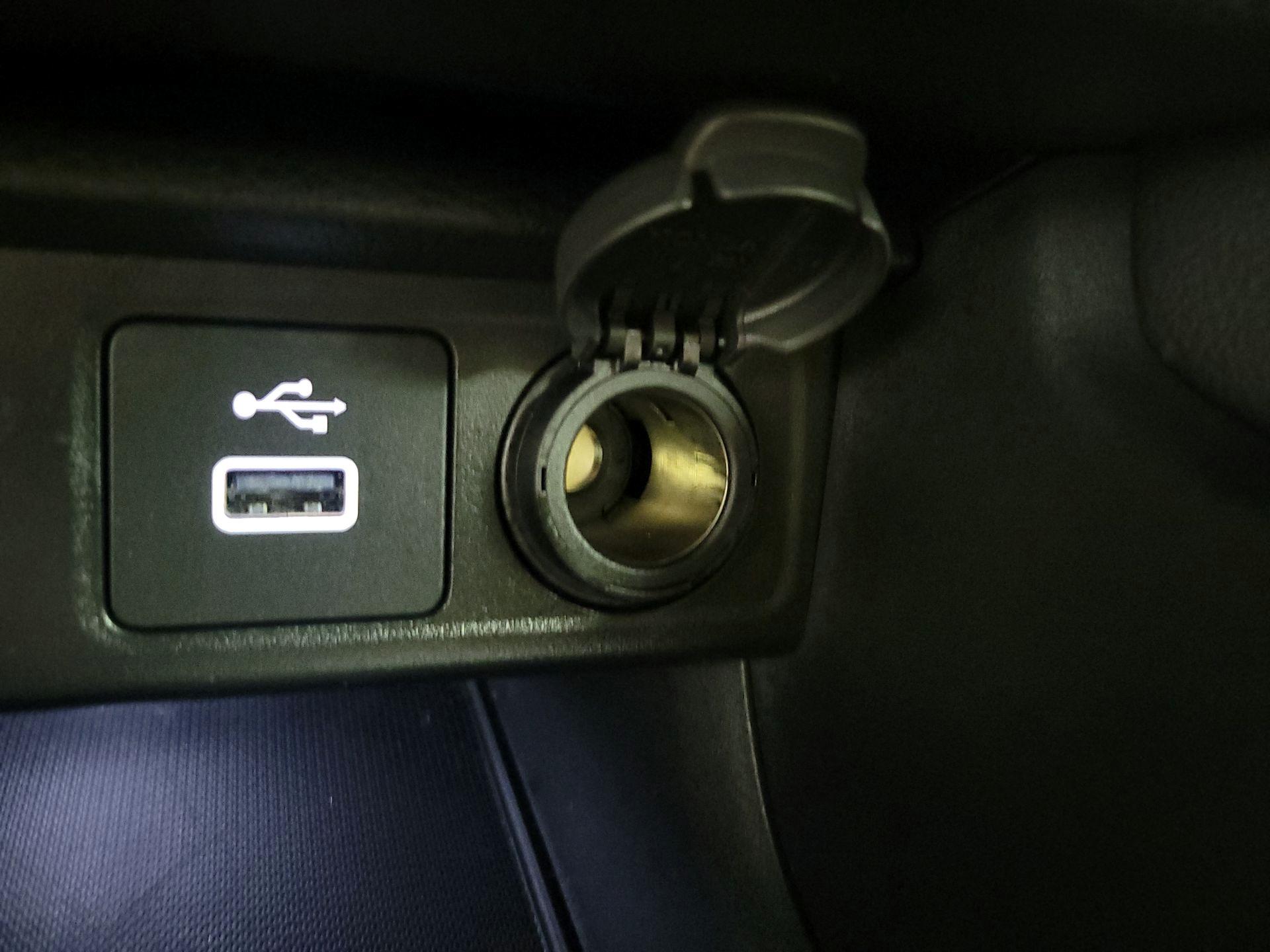 Thumbnail: 2025 Acura Integra - 17