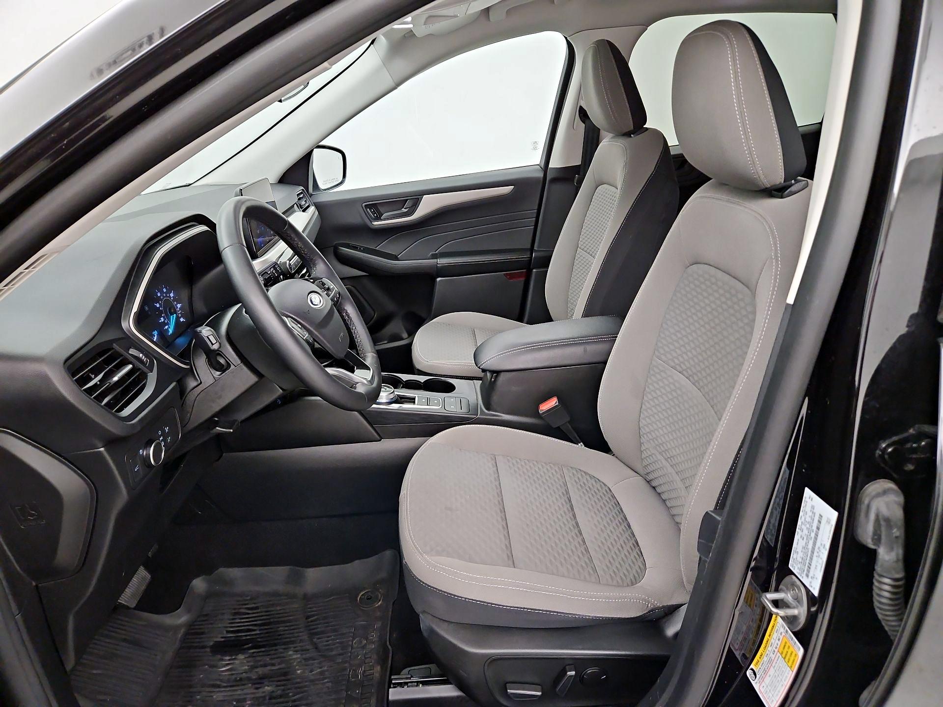 Thumbnail: 2022 Ford Escape - 11