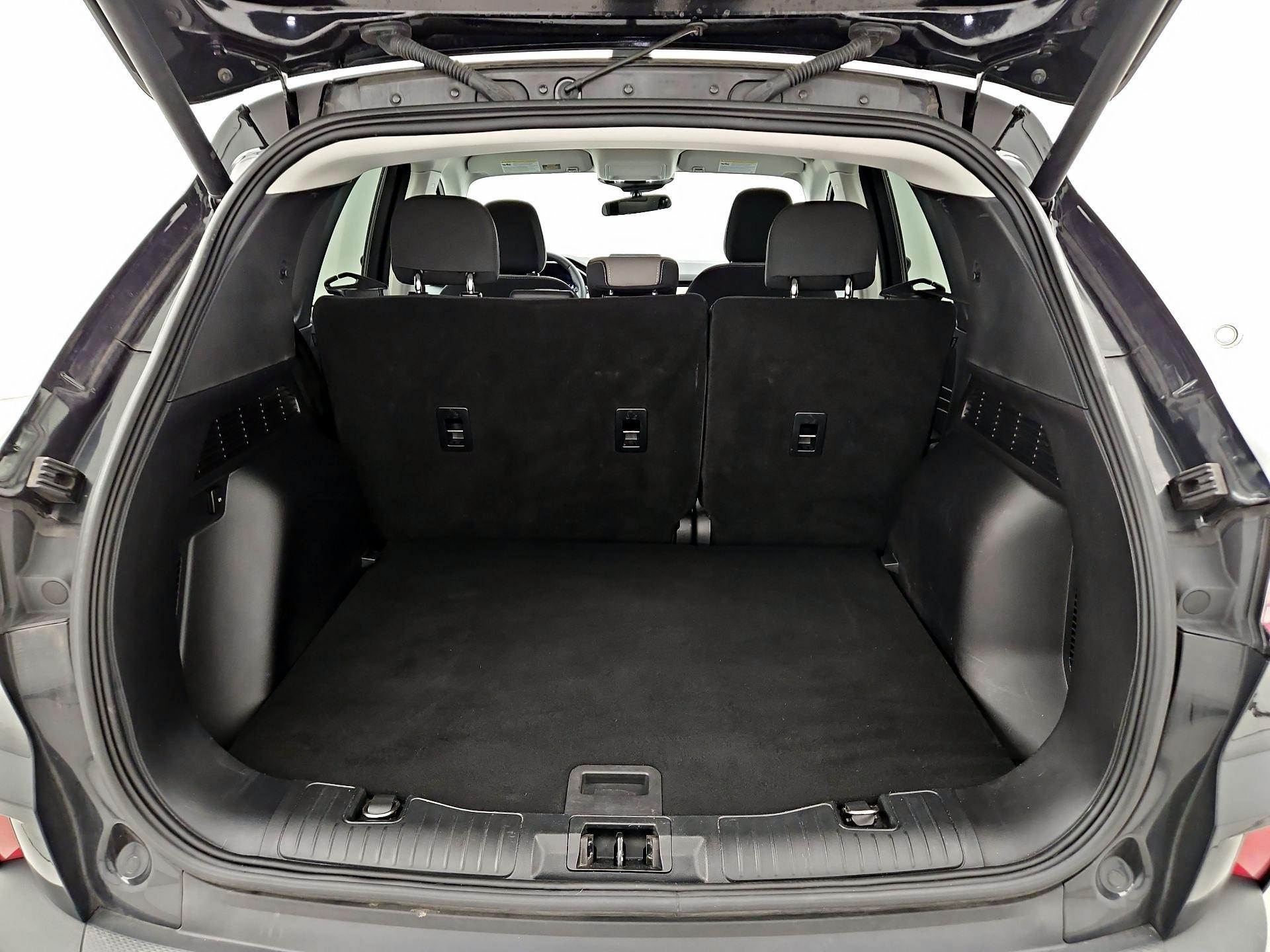 Thumbnail: 2022 Ford Escape - 20