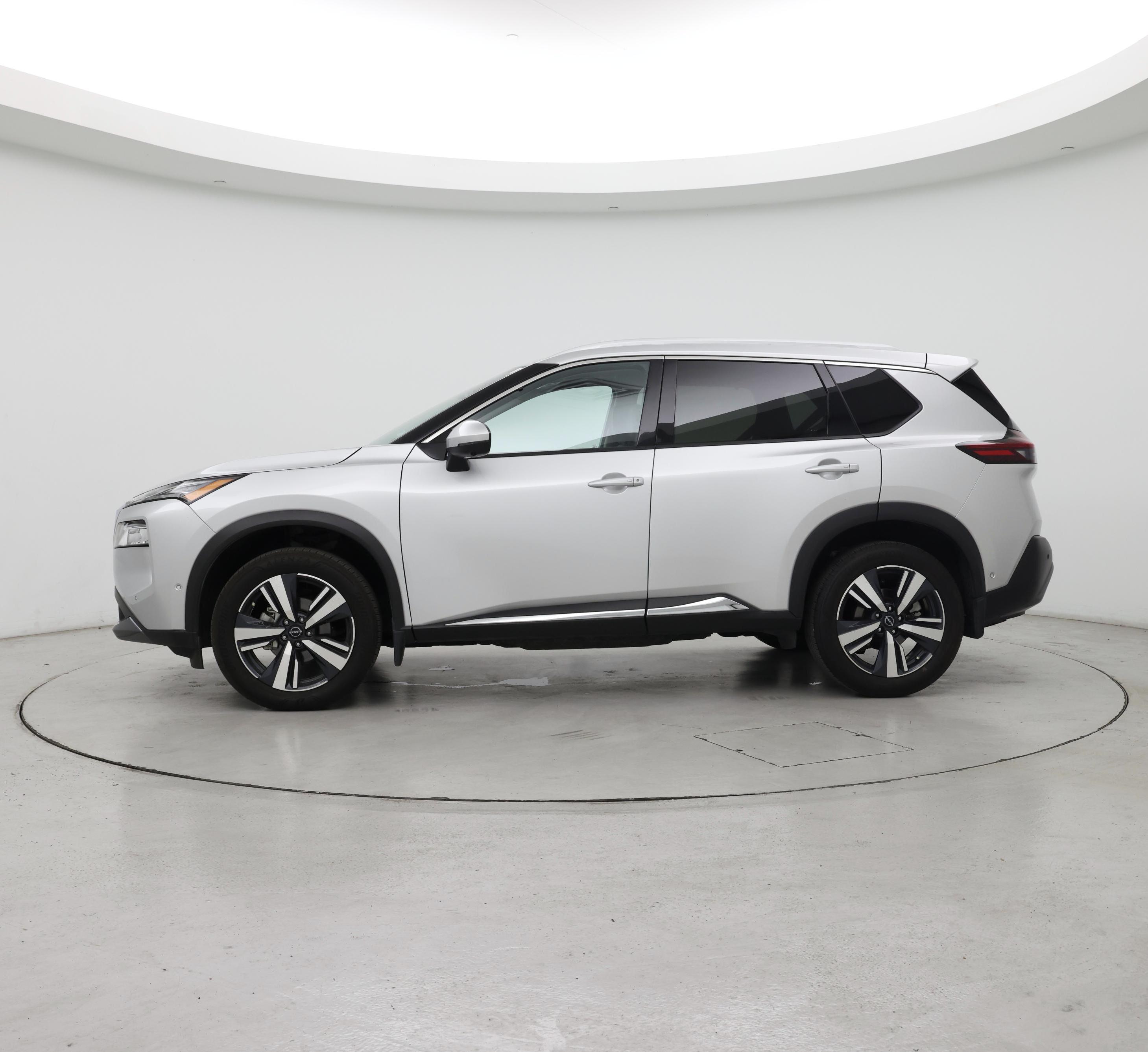 Thumbnail: 2023 Nissan Rogue - 3