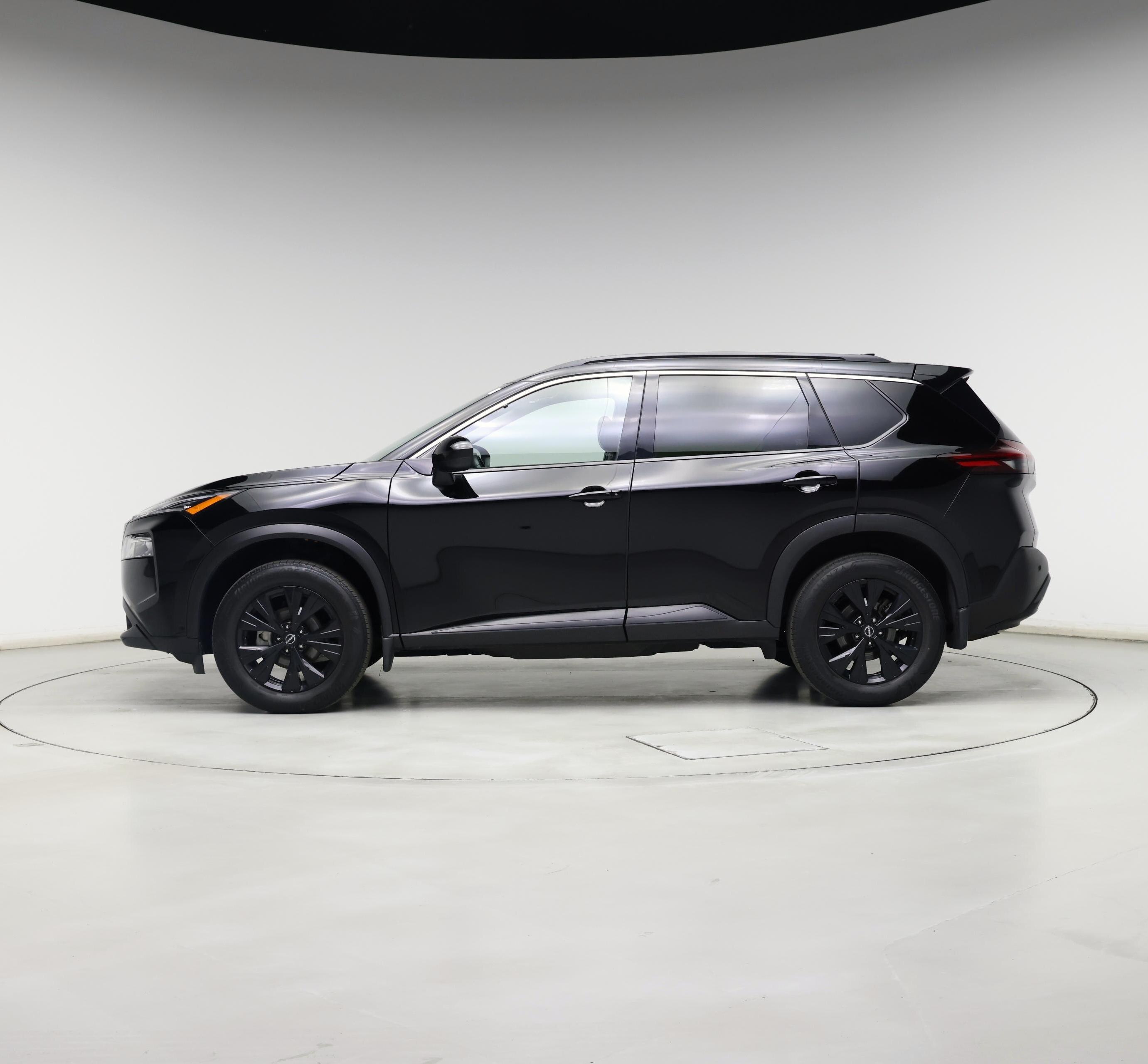 Thumbnail: 2023 Nissan Rogue - 3