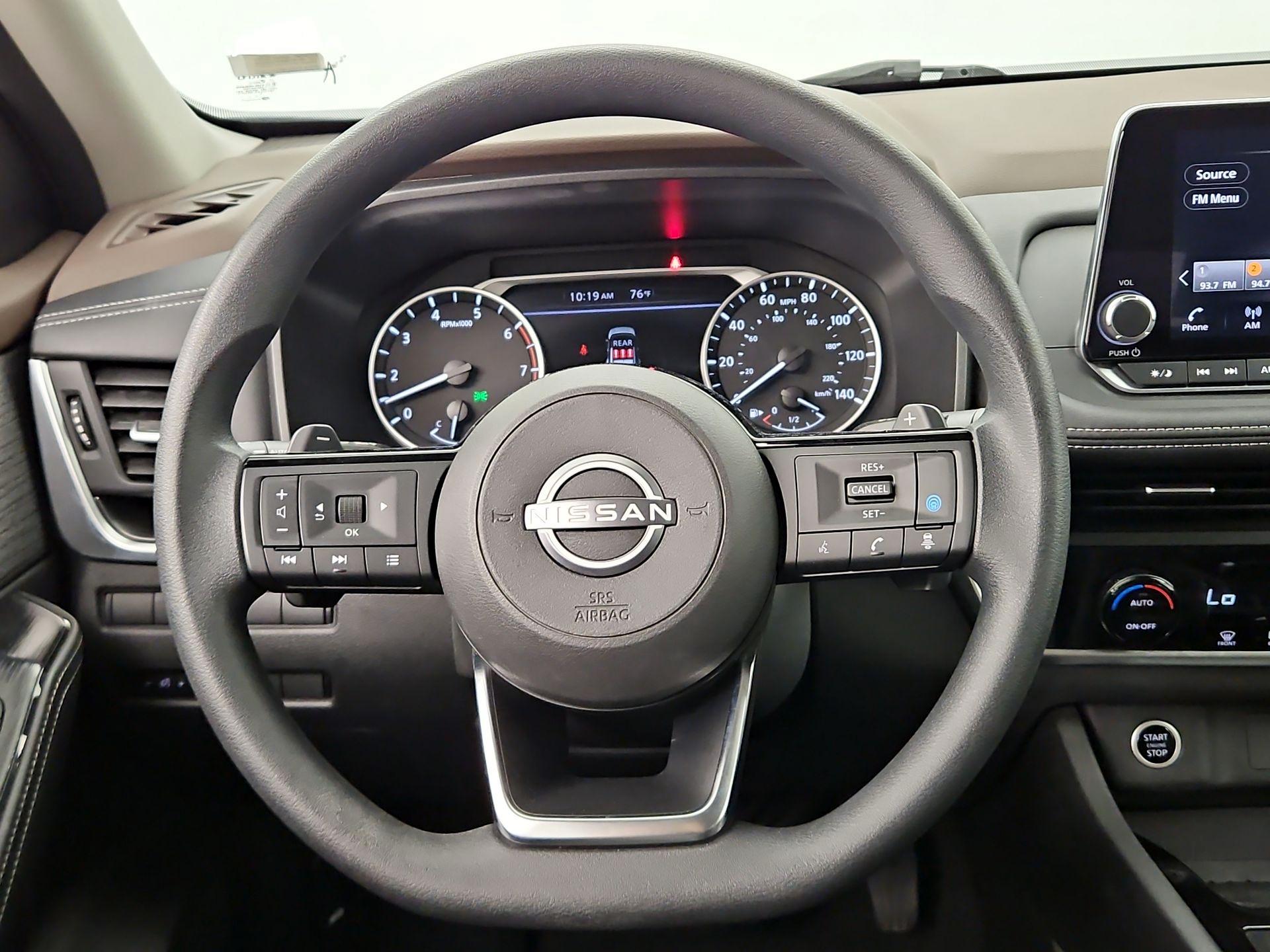 Thumbnail: 2023 Nissan Rogue - 10