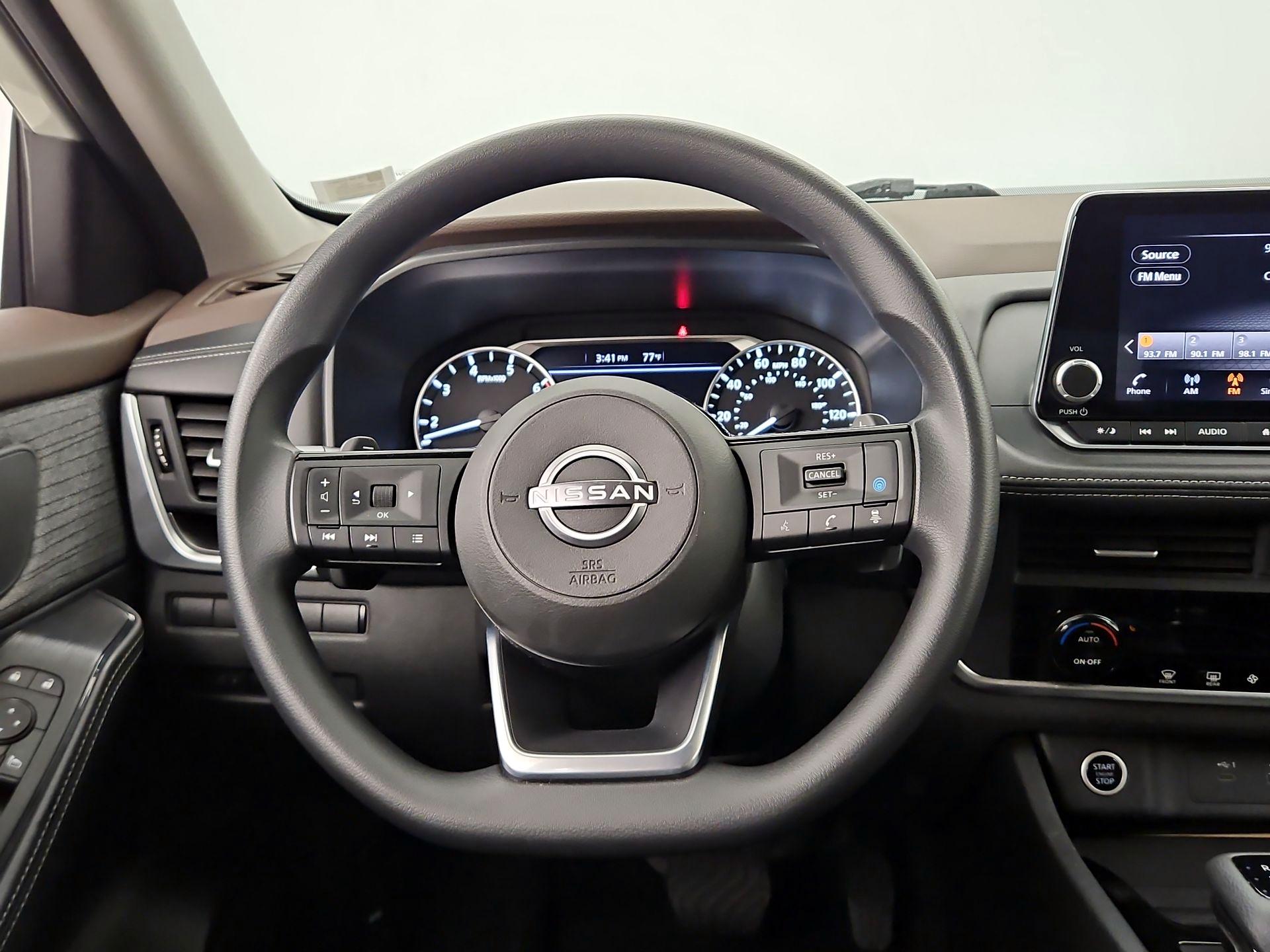 Thumbnail: 2023 Nissan Rogue - 10