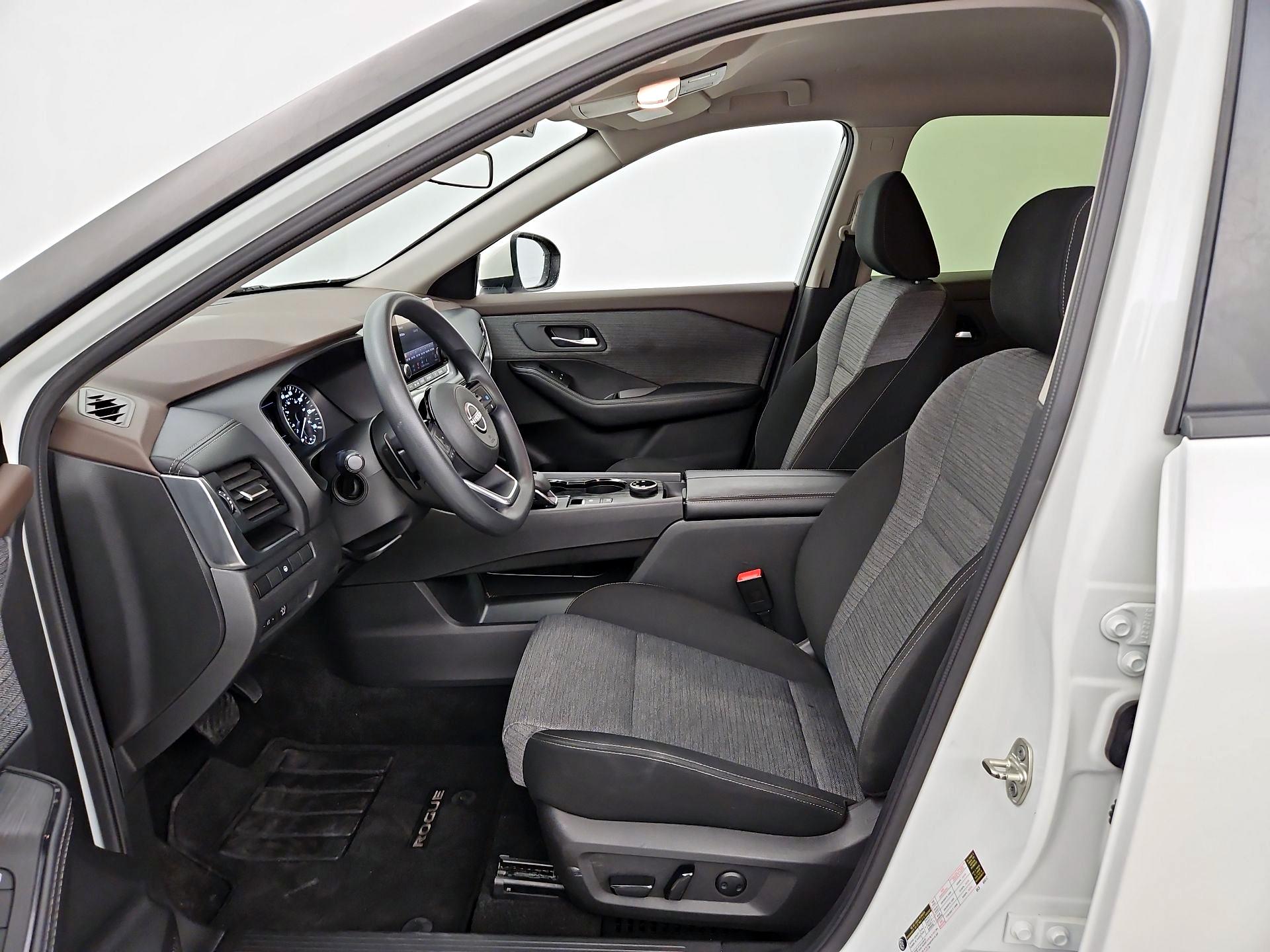 Thumbnail: 2023 Nissan Rogue - 11