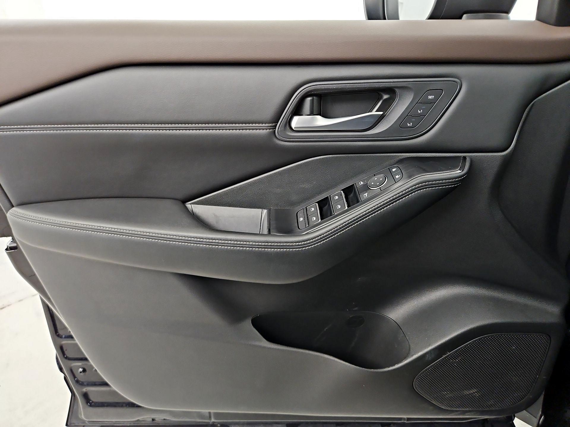 Thumbnail: 2023 Nissan Rogue - 12