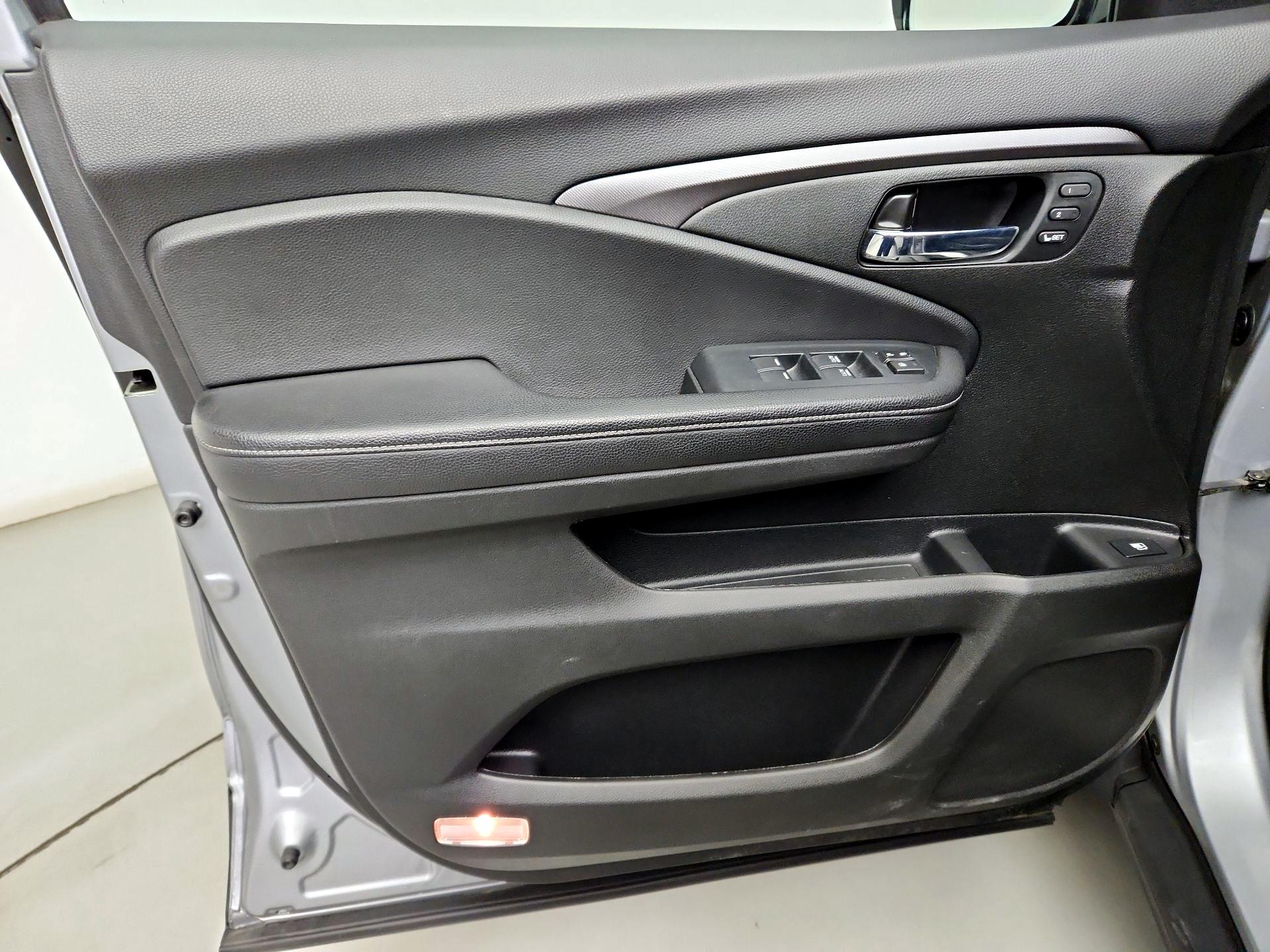 Thumbnail: 2023 Honda Ridgeline - 12