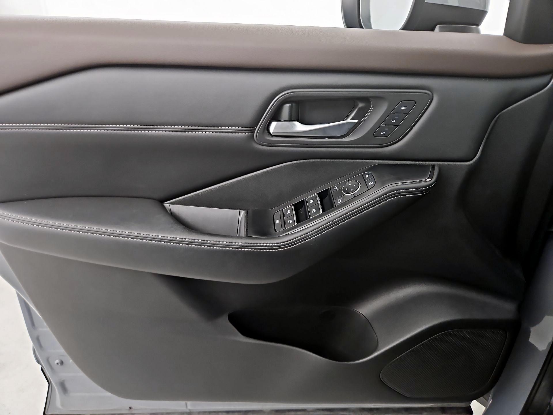 Thumbnail: 2023 Nissan Rogue - 12