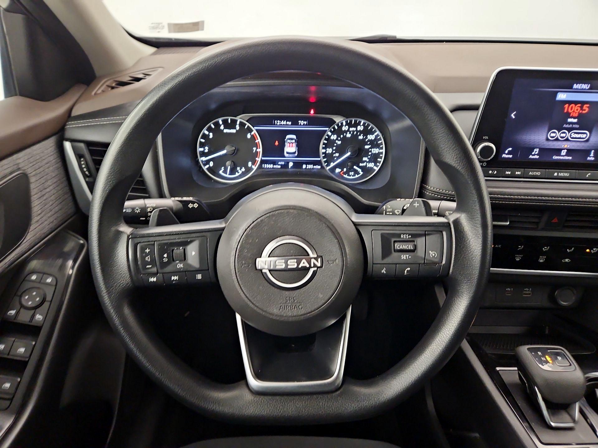 Thumbnail: 2023 Nissan Rogue - 10